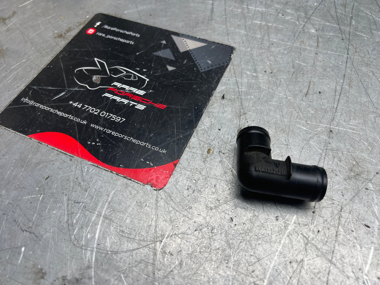 Porsche 944 / 968 connecting piece 94411021200