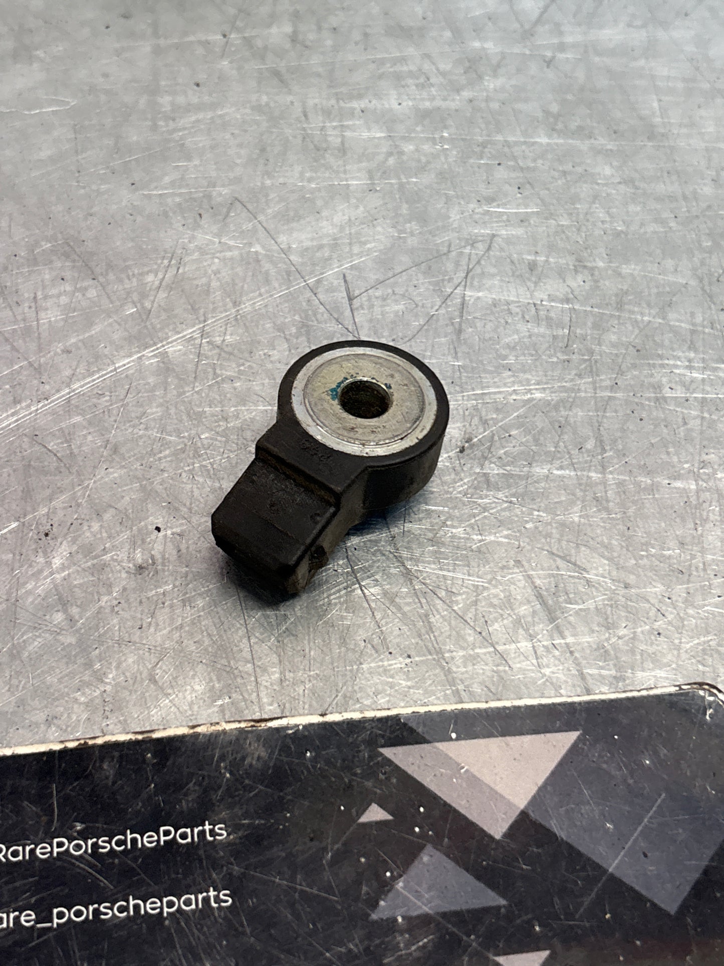 Porsche 944 knock sensor, used 0261231006
