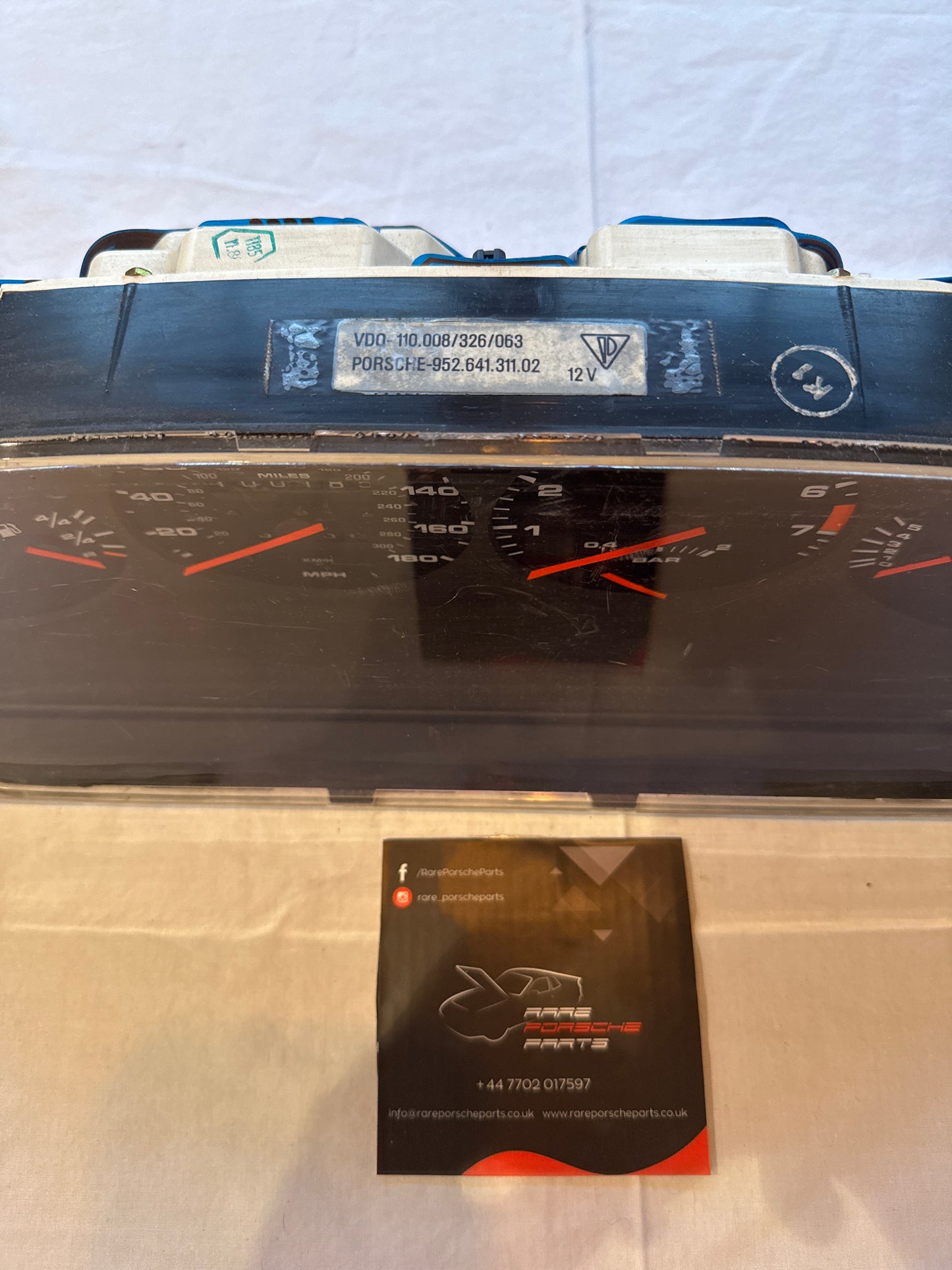 Porsche 944 Turbo dash clock binnacle pod speedometer, 95264131102 used 100185 miles plastic screen has some small scratches