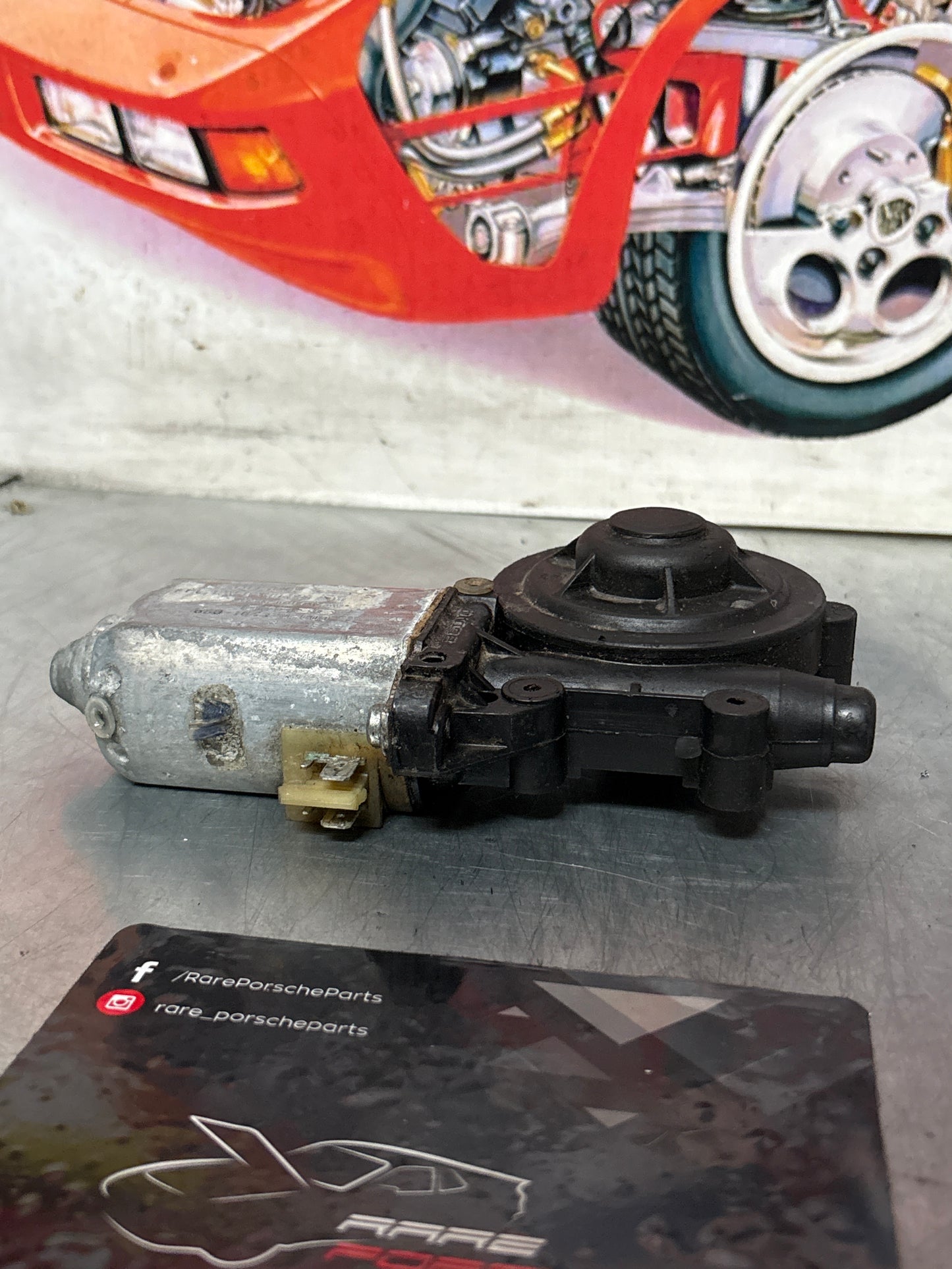 Porsche 911 964 right window motor, used 0130821209