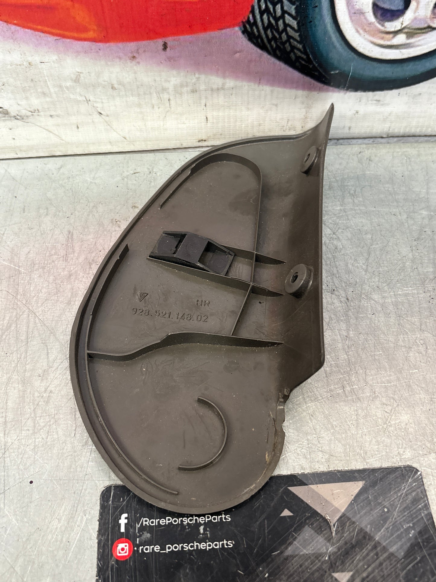 Porsche 928 seat hinge cover grey, right used 92852114802