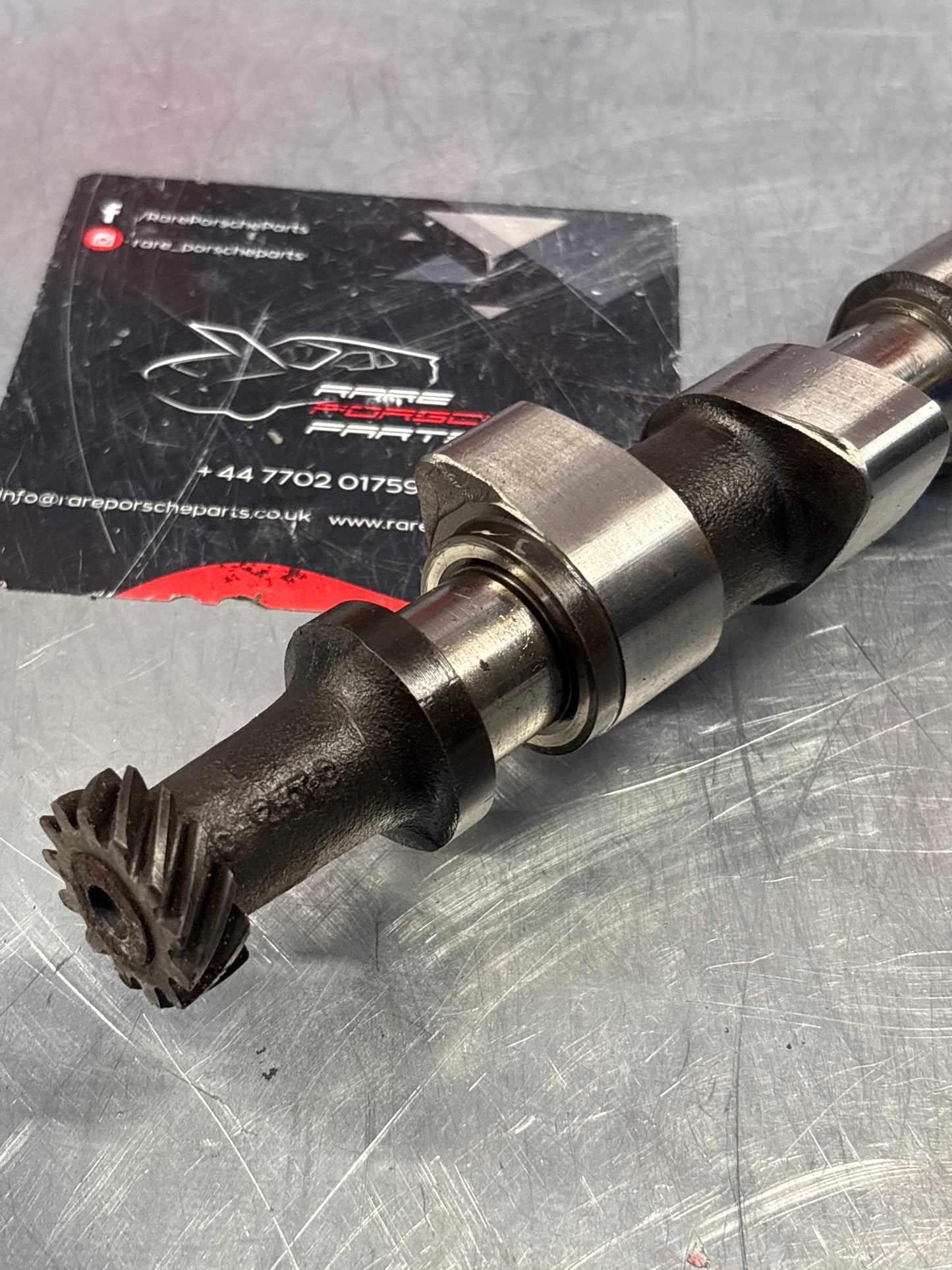 Porsche 924 / 924 Turbo chamshaft 046109021 used