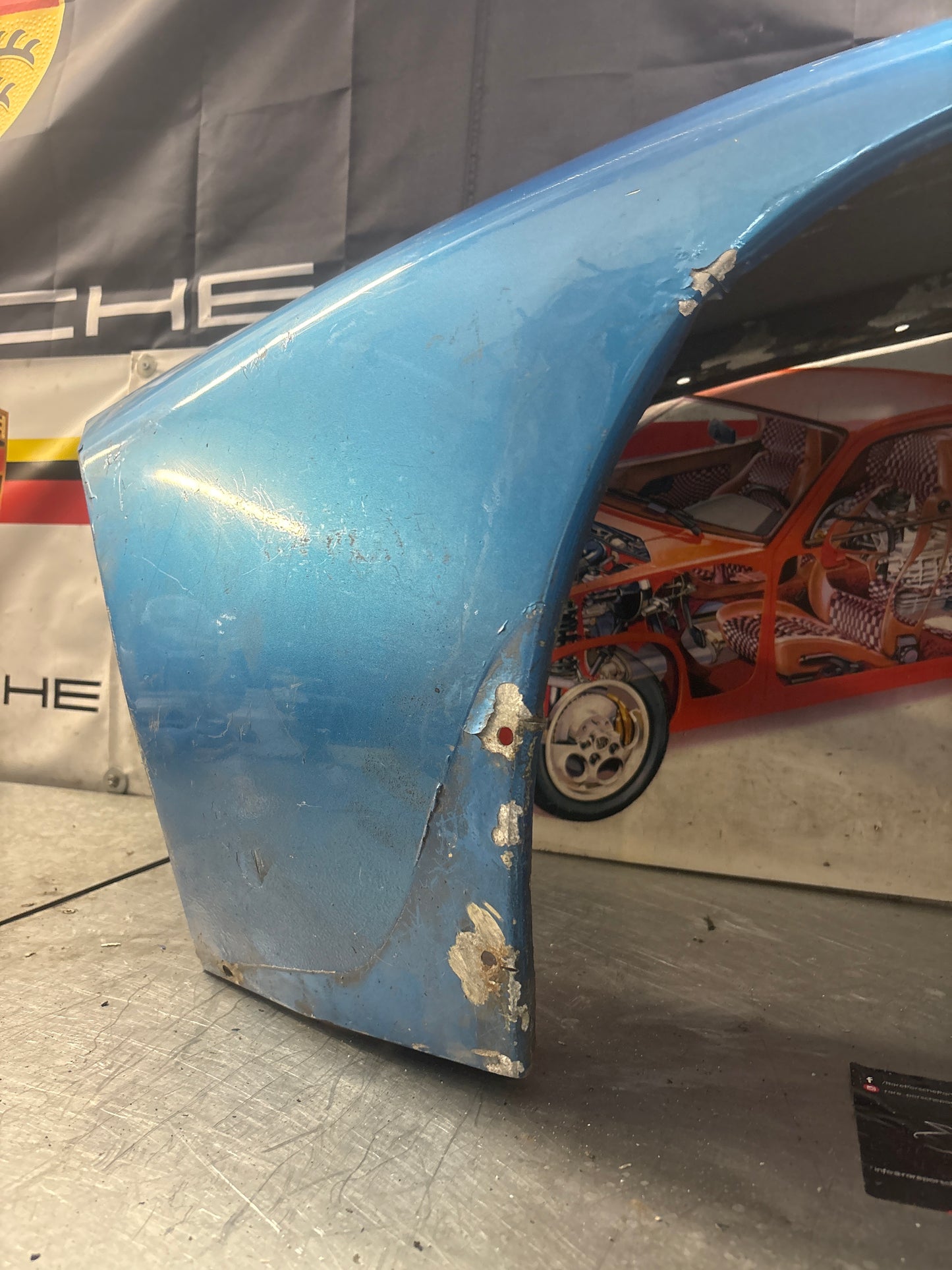 Porsche 928S front left wing, 92850301103 used