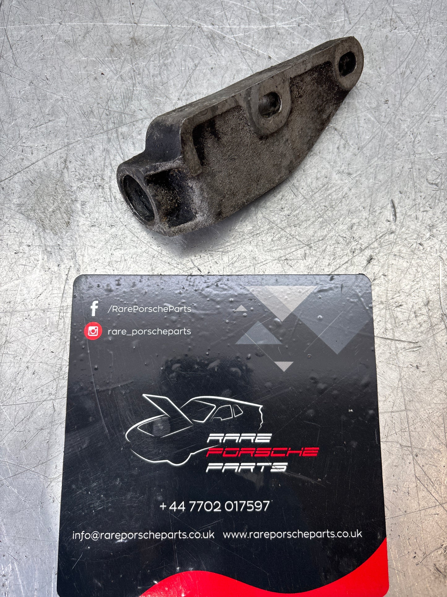 Porsche 924 alternator bracket, 047903143 used