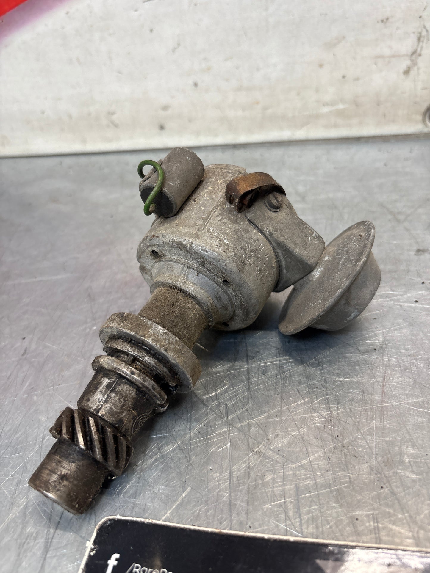 Porsche 924 ignition distributor, used 0231170202 / 047905205B