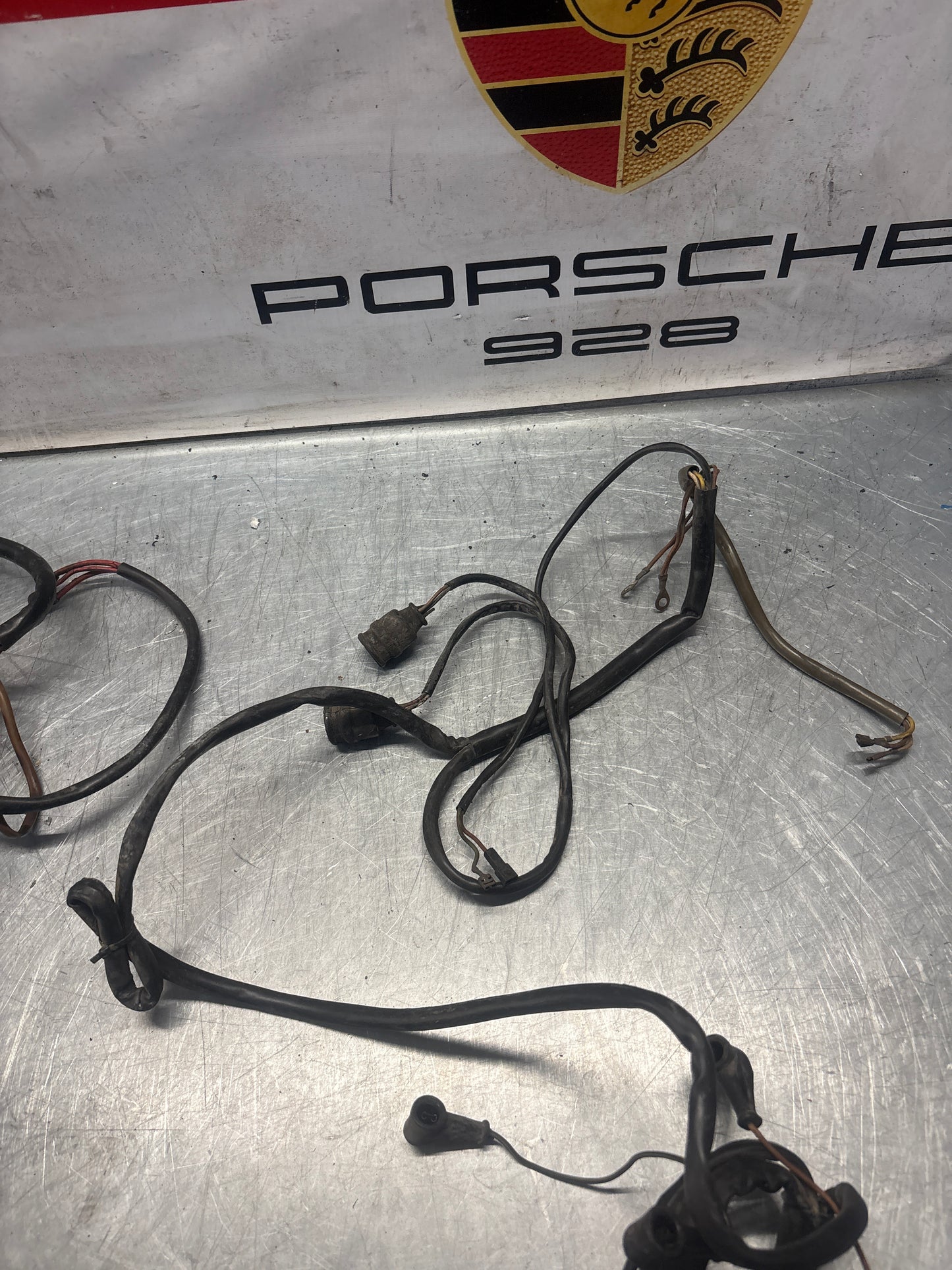 Porsche 924 Turbo / S2 / Carrera GT LHD Engine bay wiring loom without aircon, used 477971071GB