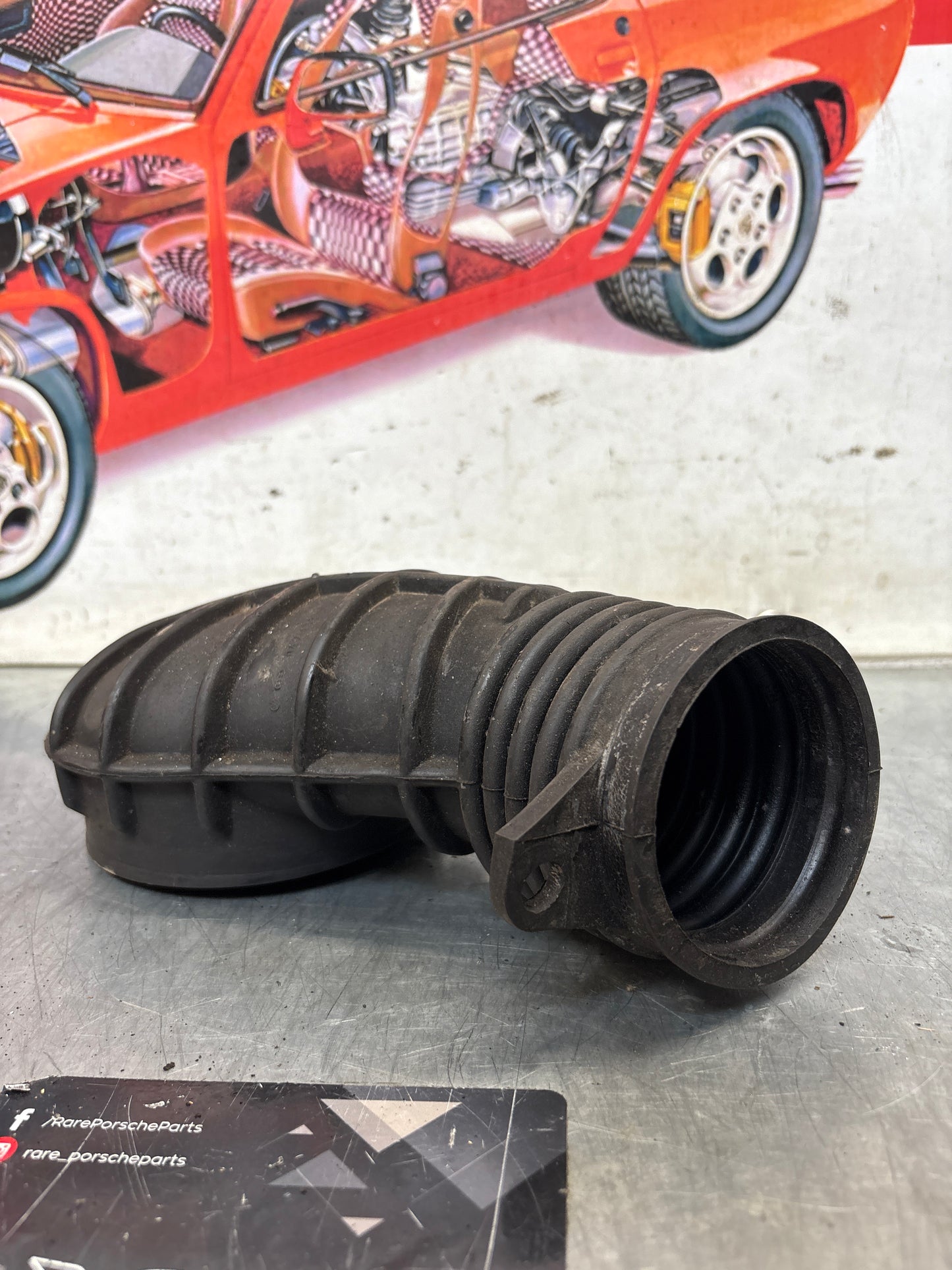 Porsche 924 fuel metering head to air intake 047133367, used