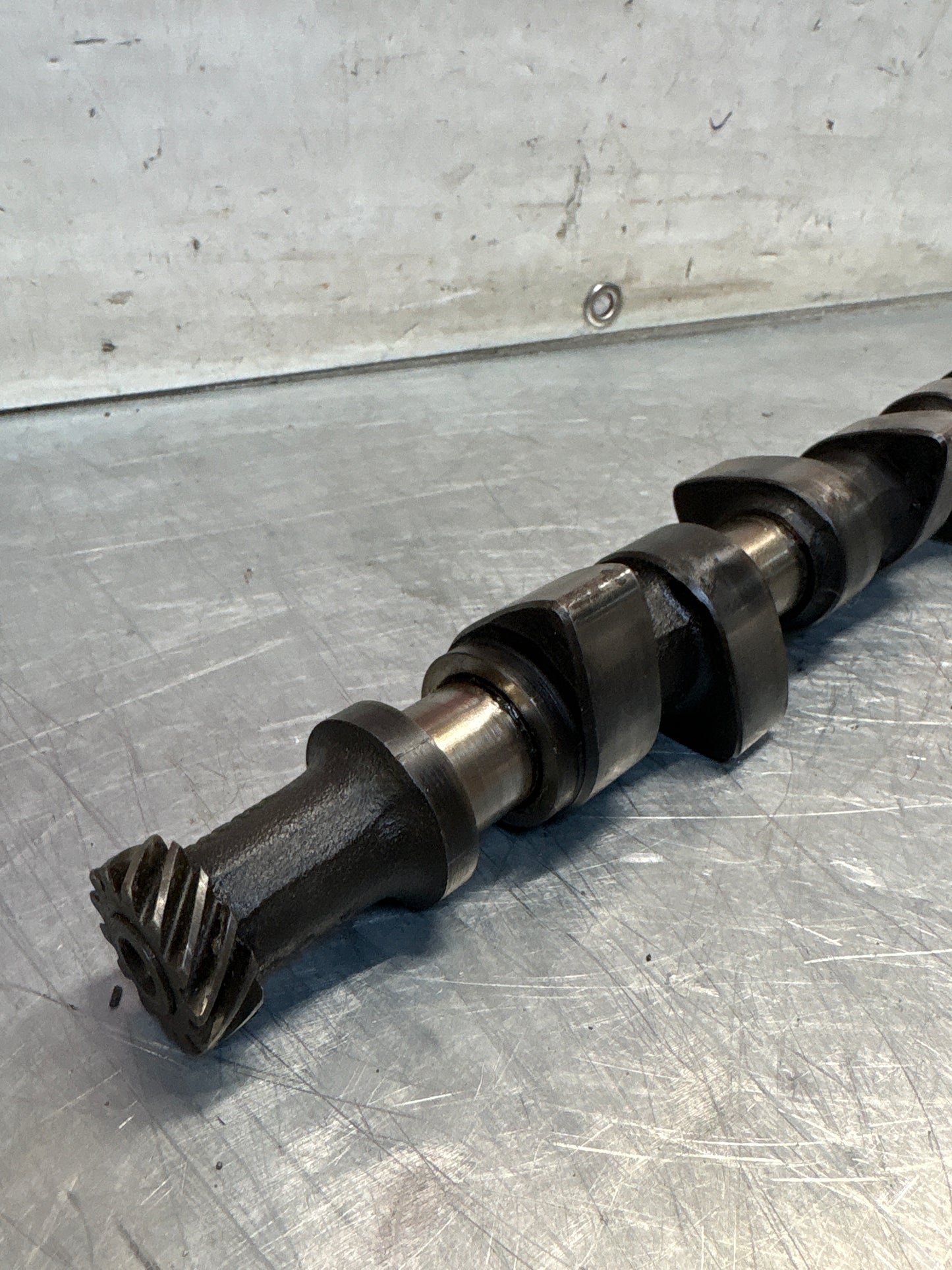 Porsche 924 / 924 Turbo camshaft 046109021 used
