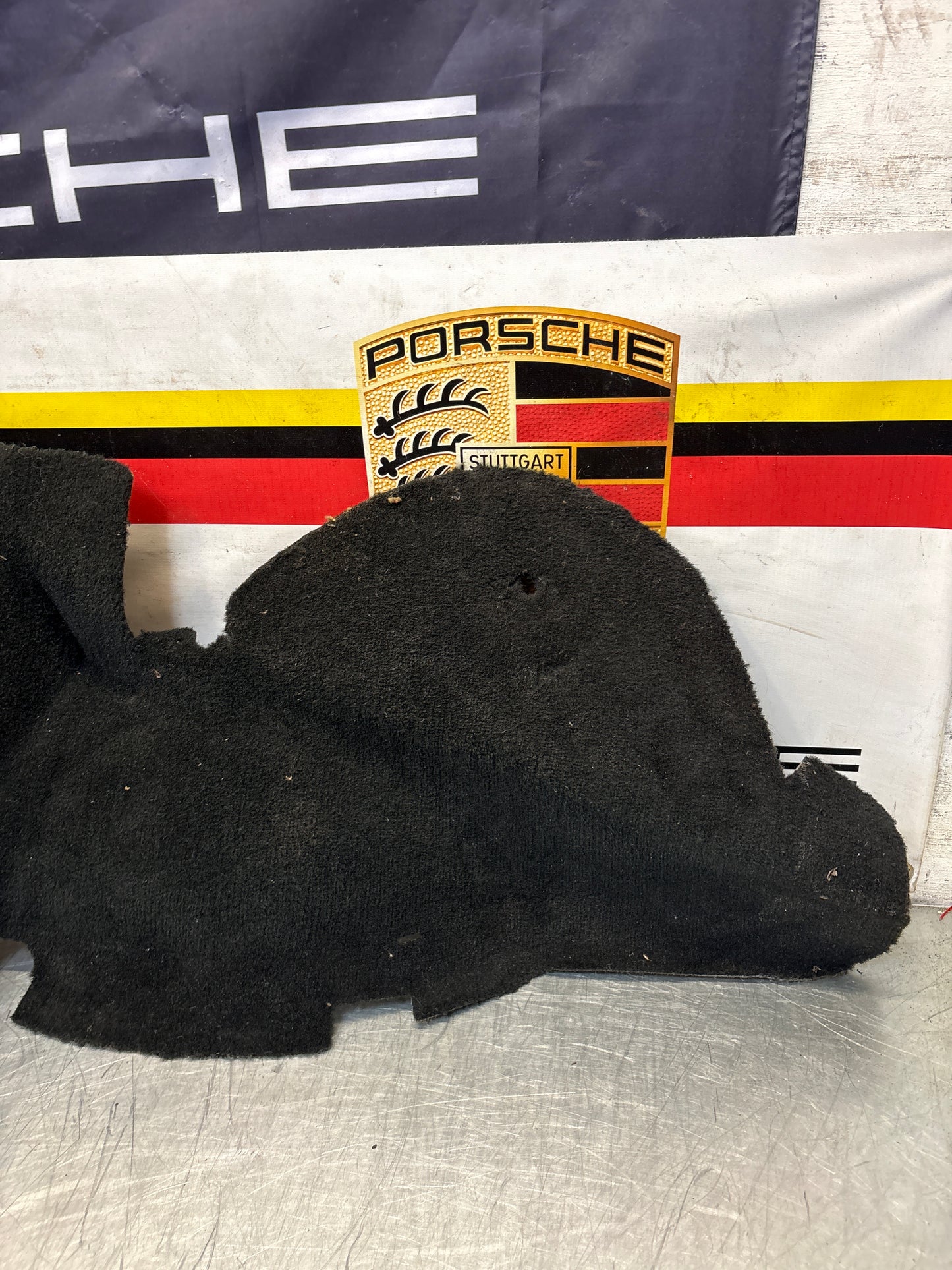 Porsche 924S 944 85.5- side trim panel, right, O/S black 94455508401 used