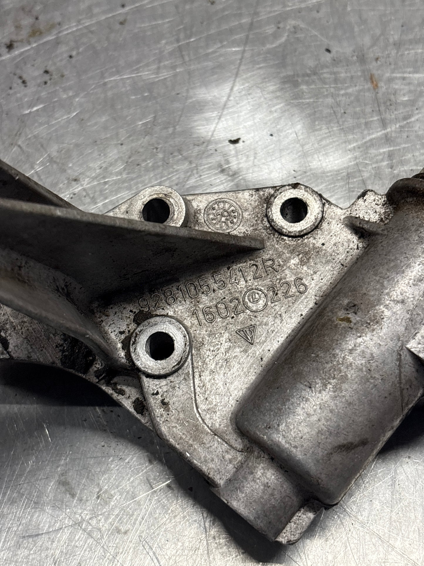 Porsche 928 timing belt tensioner, used 9281055414R