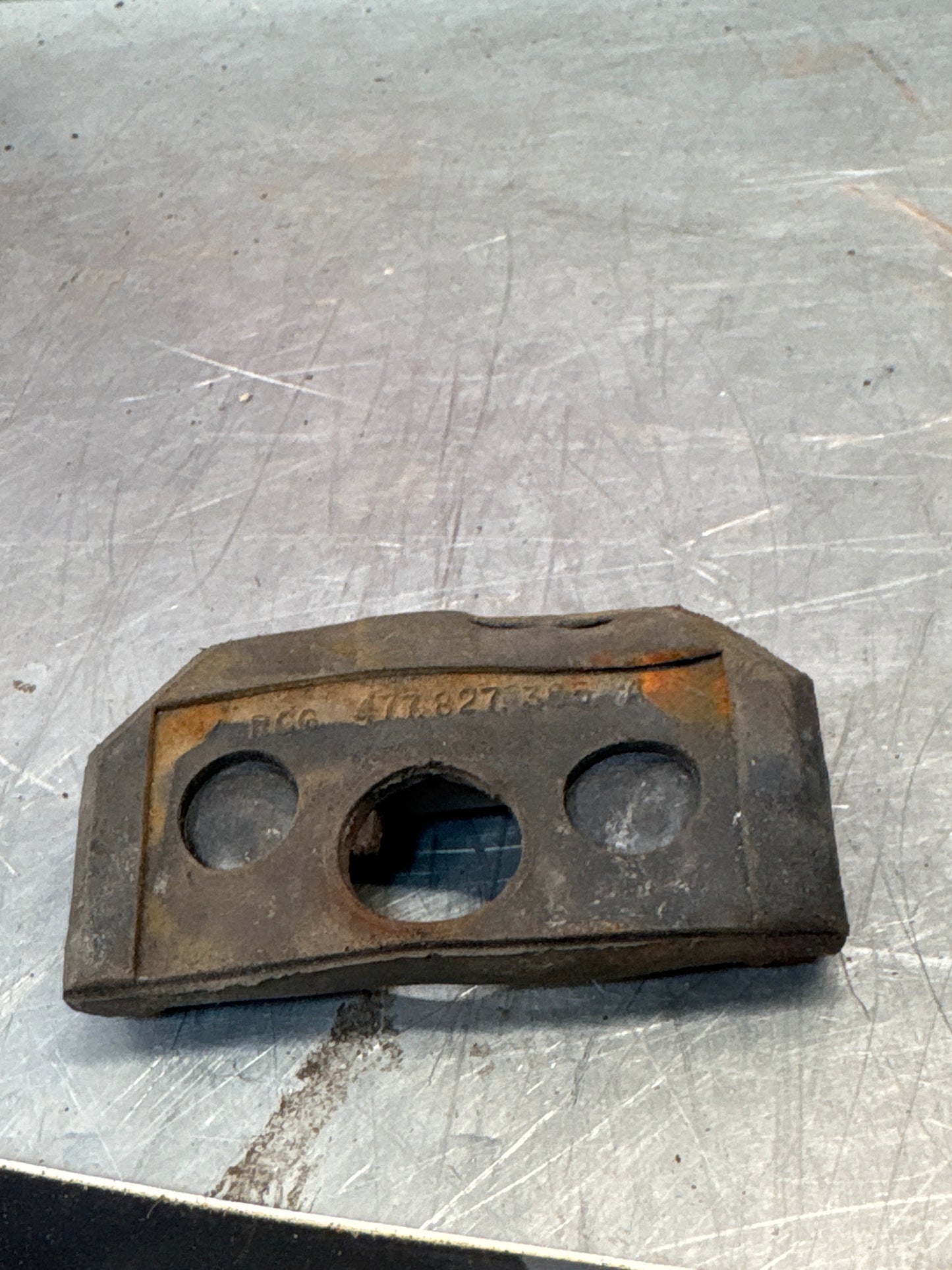 Porsche 924 rear hatch pin seal gasket rubber 477827365A left, used