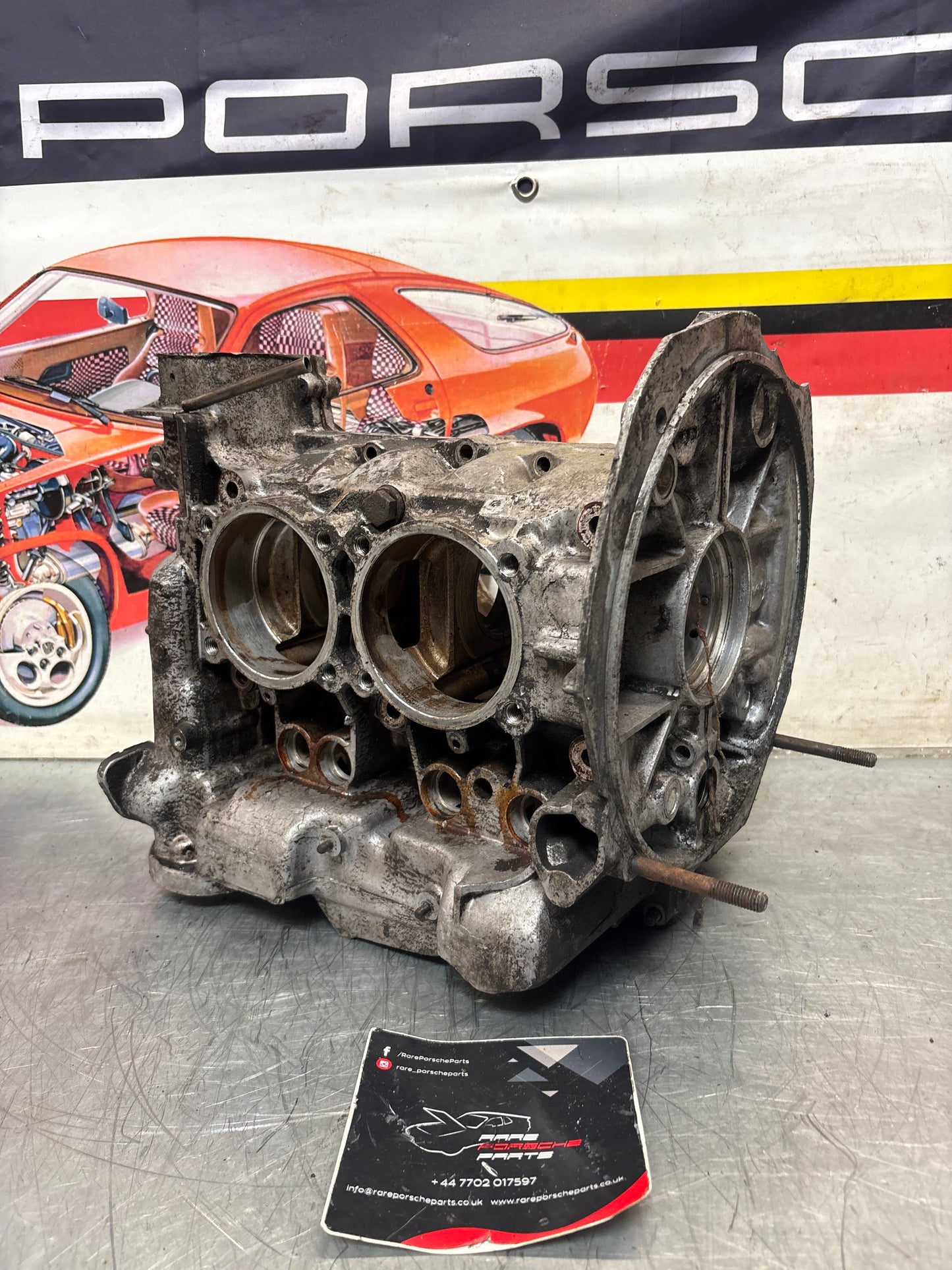 Porsche 914 1.8L engine case, used EC042661