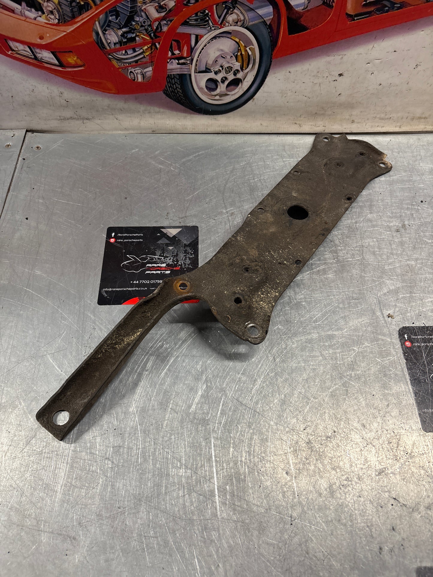 Porsche 928 protective plate LHD 92837501901