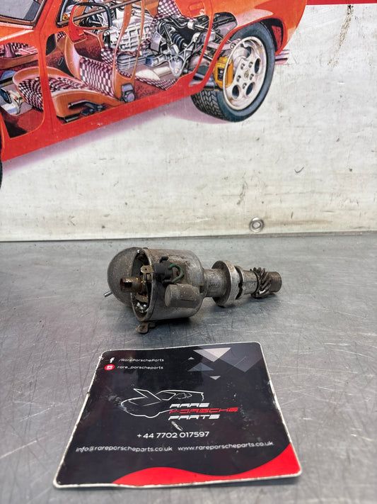 Porsche 924 ignition distributor, used 0231170202 / 047905205B