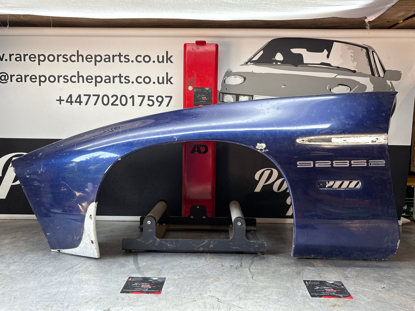 Porsche 928 -87 front left wing, 92850301103 used