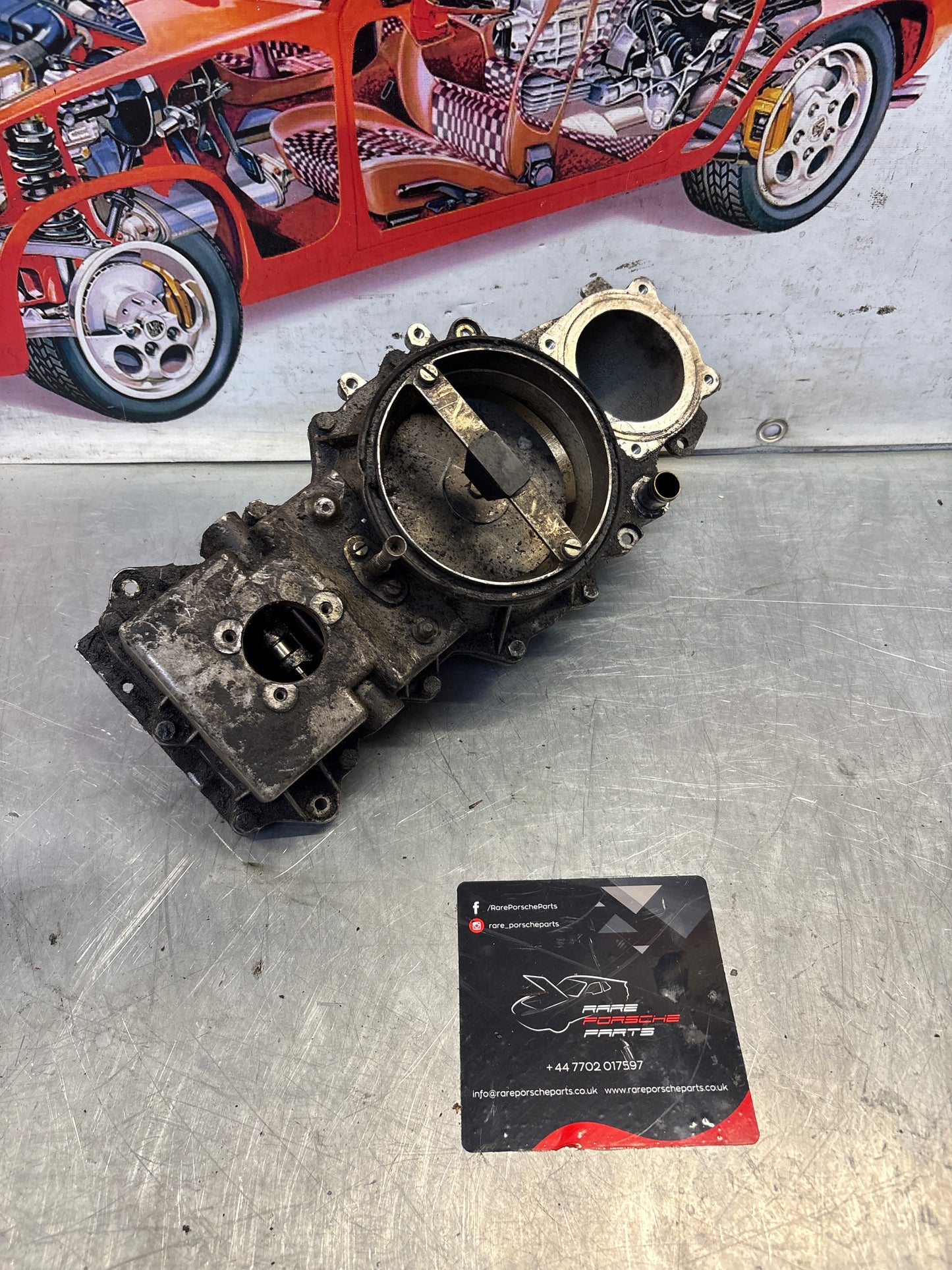 Porsche 928 throttle body, used 92811019303 / 0438120049
