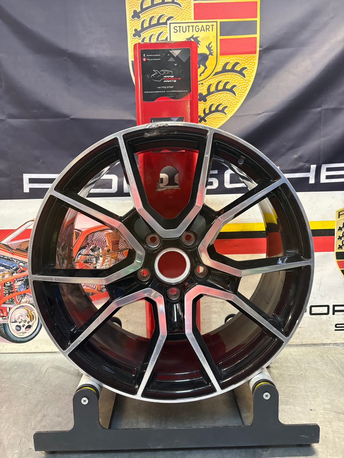 Porsche Taycan GTS 9.5Jx21” ET60 alloy wheel, 9J1601025BC, used for spares or repair