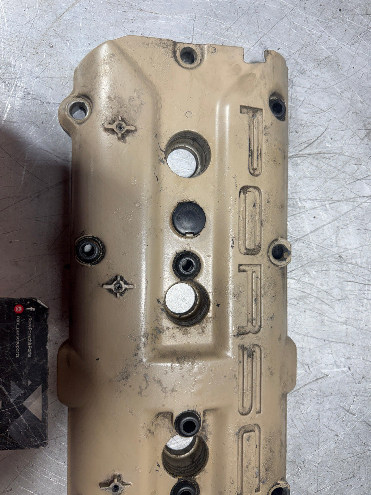 Porsche 944 S2 3.0l 16V Engine camshaft / cam cover /rocker cover 92810446108