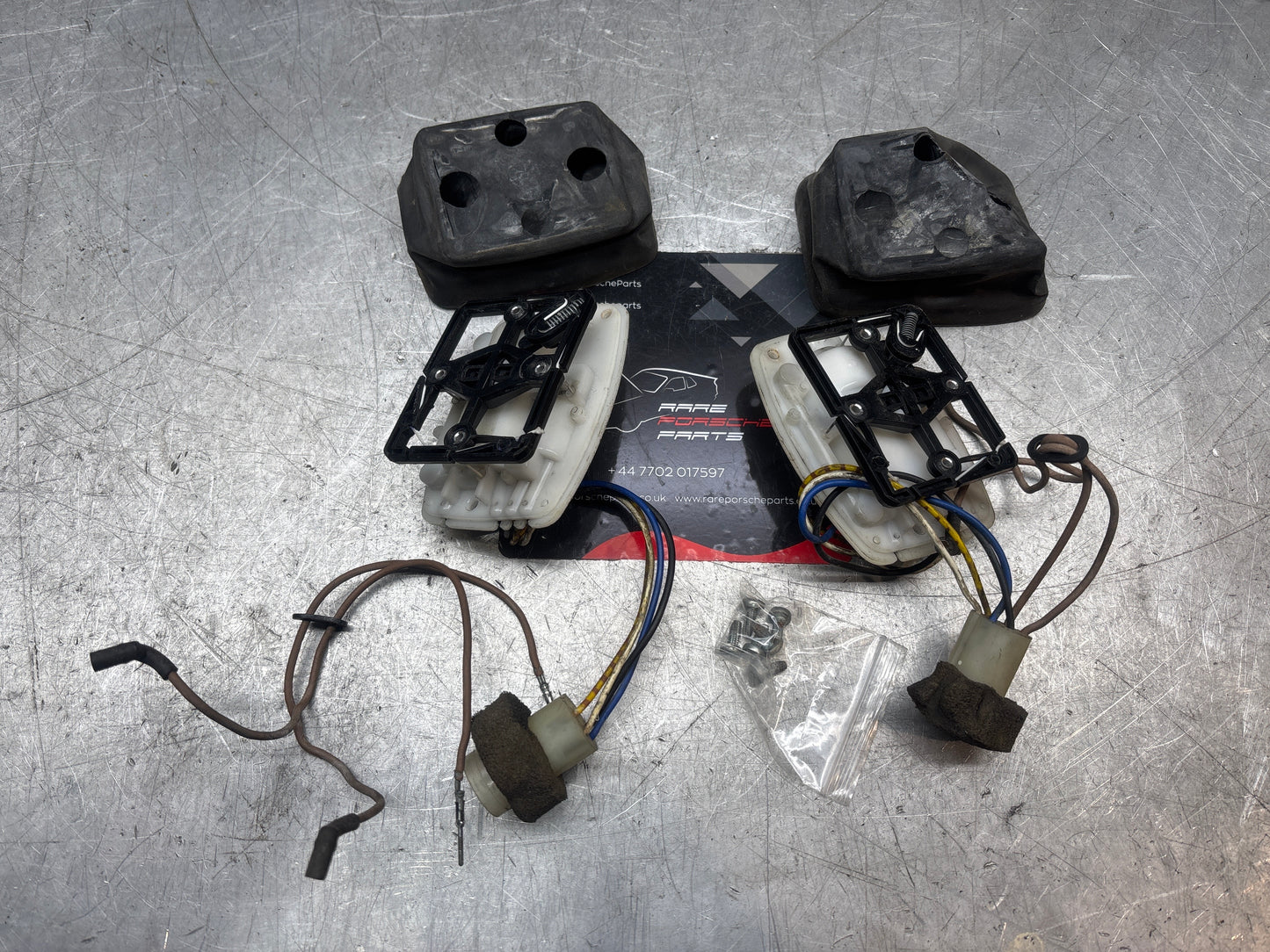 Pair of Porsche 911 mirror motors