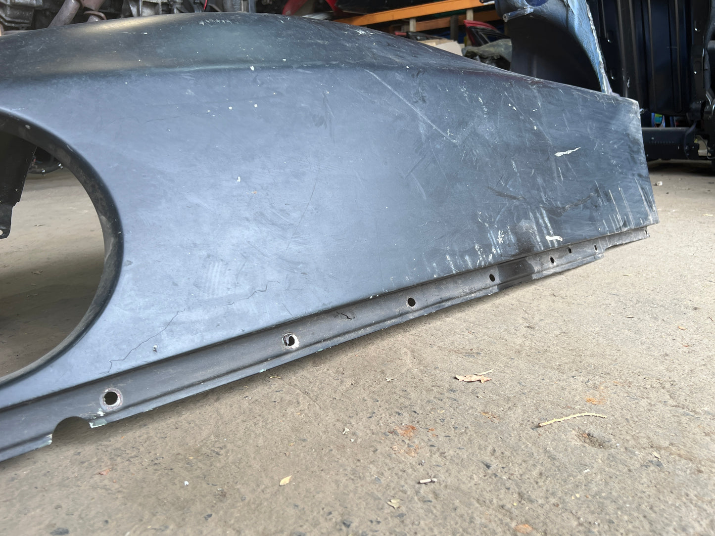Porsche 928 -87 front right wing, used 92850301202