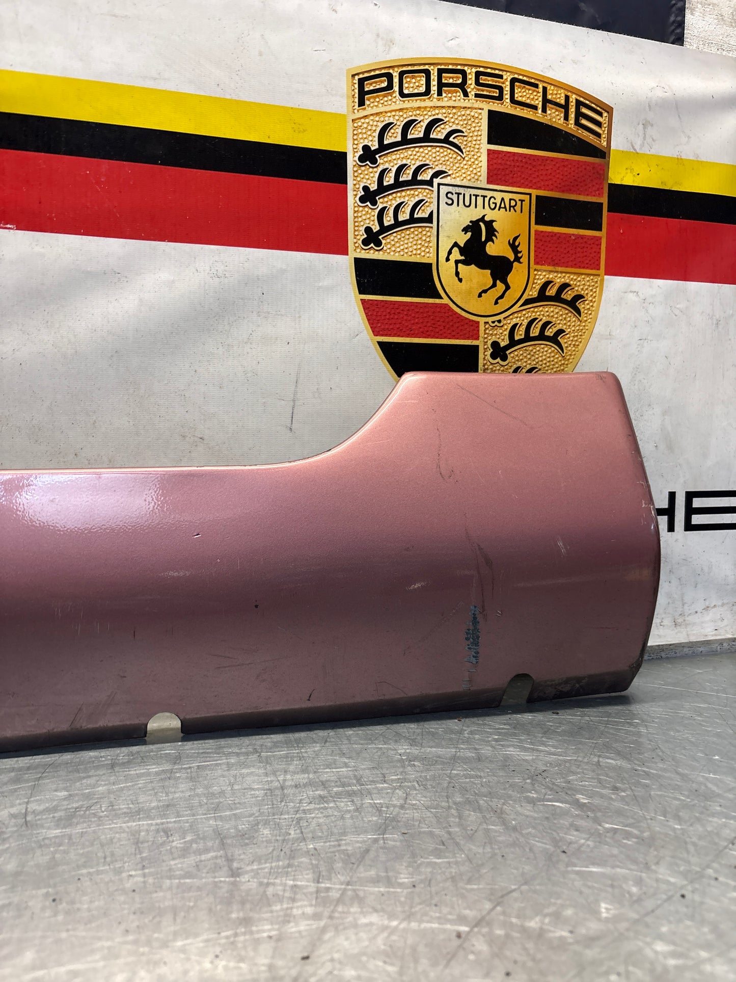 Porsche 928 S4 left sill cover, used 92855908502