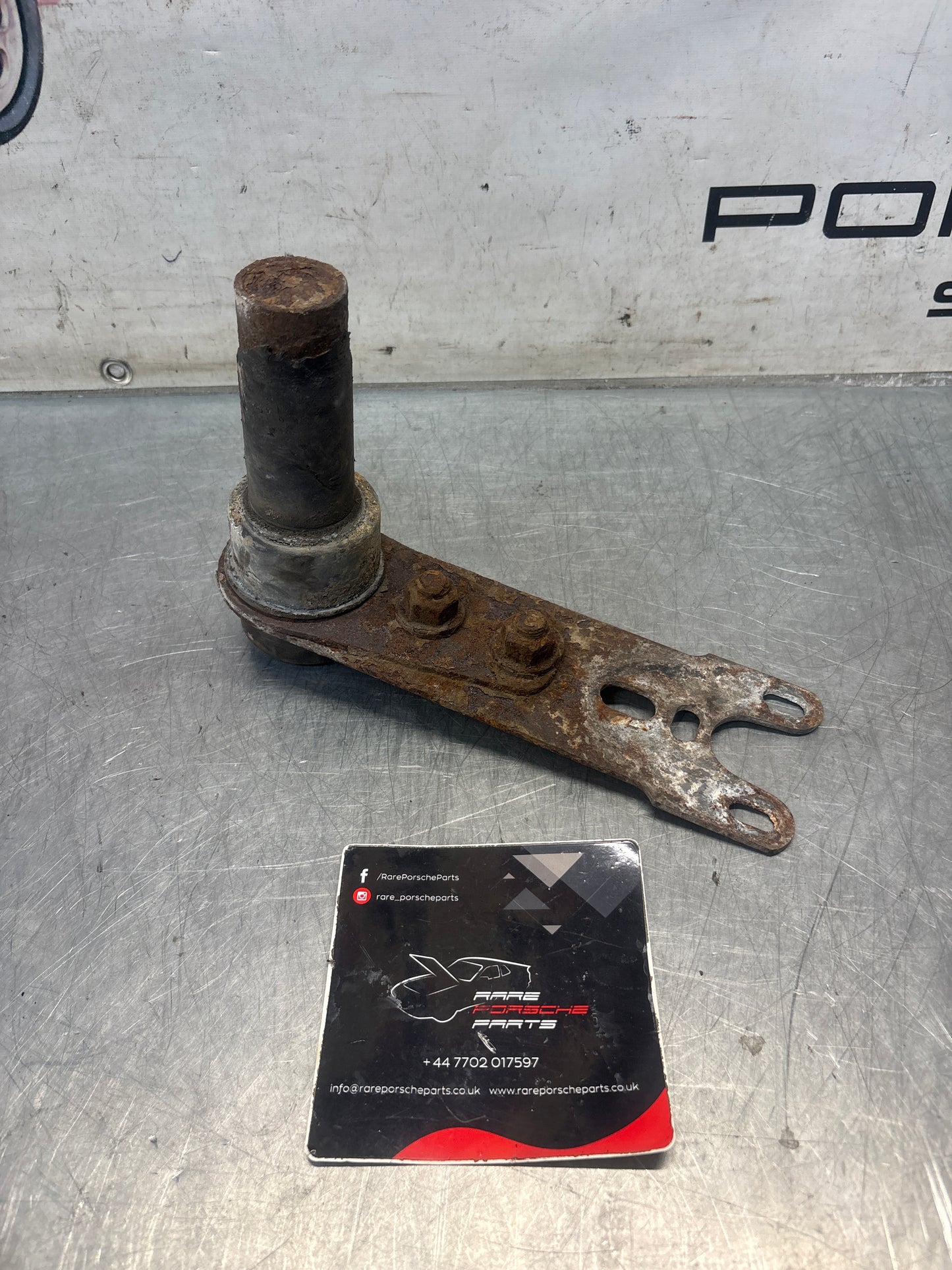 Porsche 944 85.5- / 924S 86-88 trailing arm, used 95133302100
