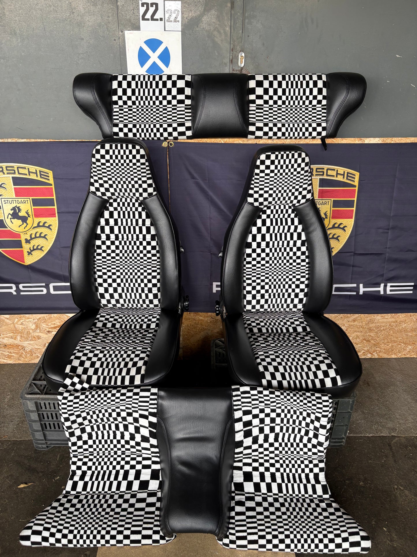 Porsche 924 944 set of seats, Pascha, refurbished, front and rear seats