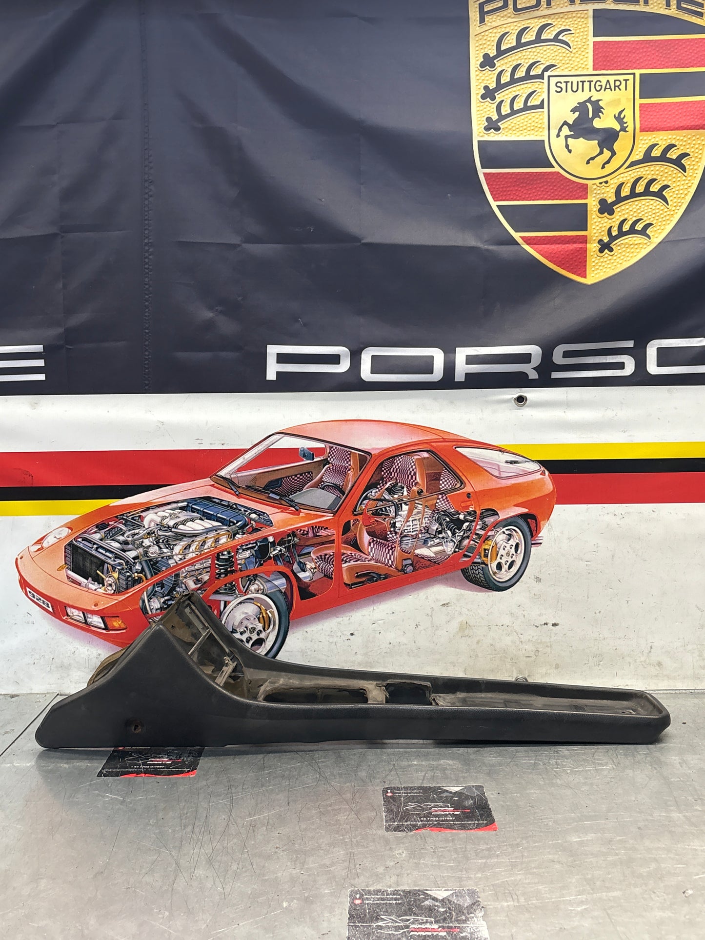 Porsche 944 centre console black 94455205100 used