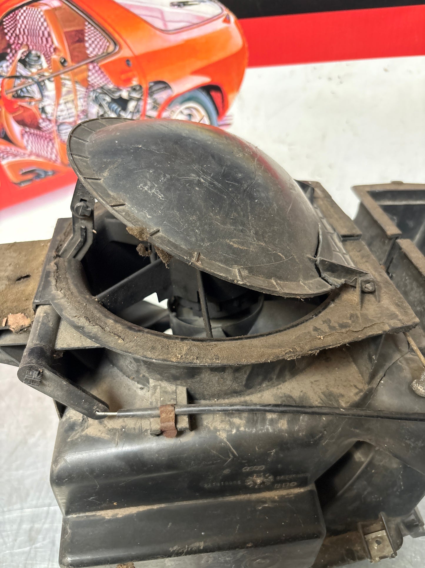 Porsche 924 76-79 heater blower fan assembly, complete with fan 321819096 / 823819096A / 321819095 / 823819095 used