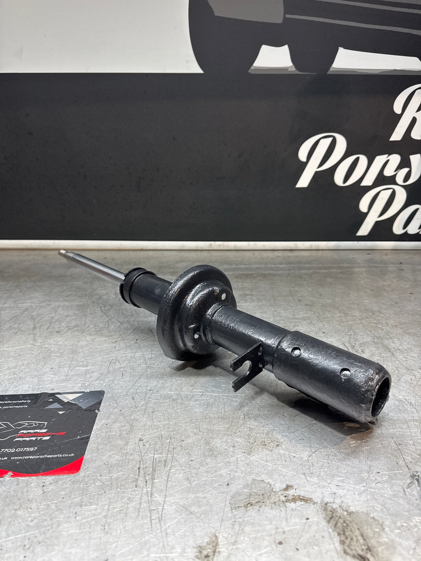 Porsche 924/ Early 944 Refurbished Front struts Pair. 477412031F/ 477412032F