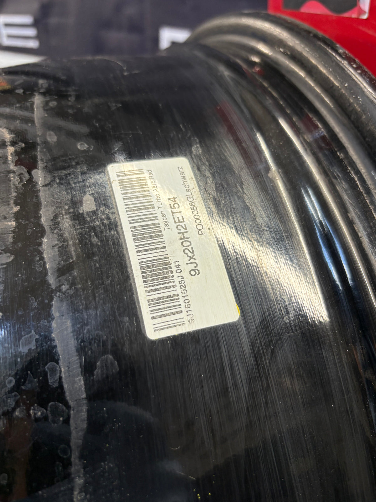 Porsche taycan wheel, spares or repair 9J1601025J