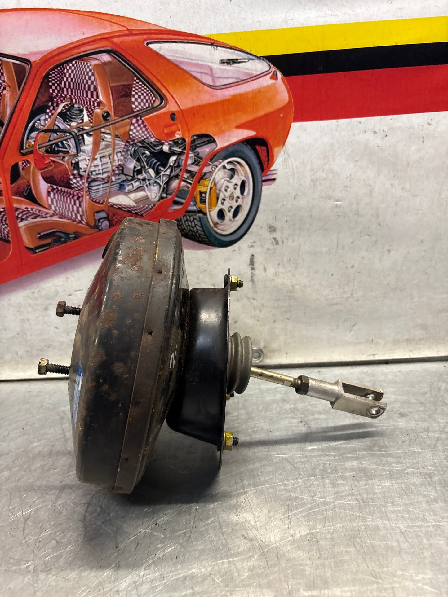 Porsche 944 brake booster, used 95135502703