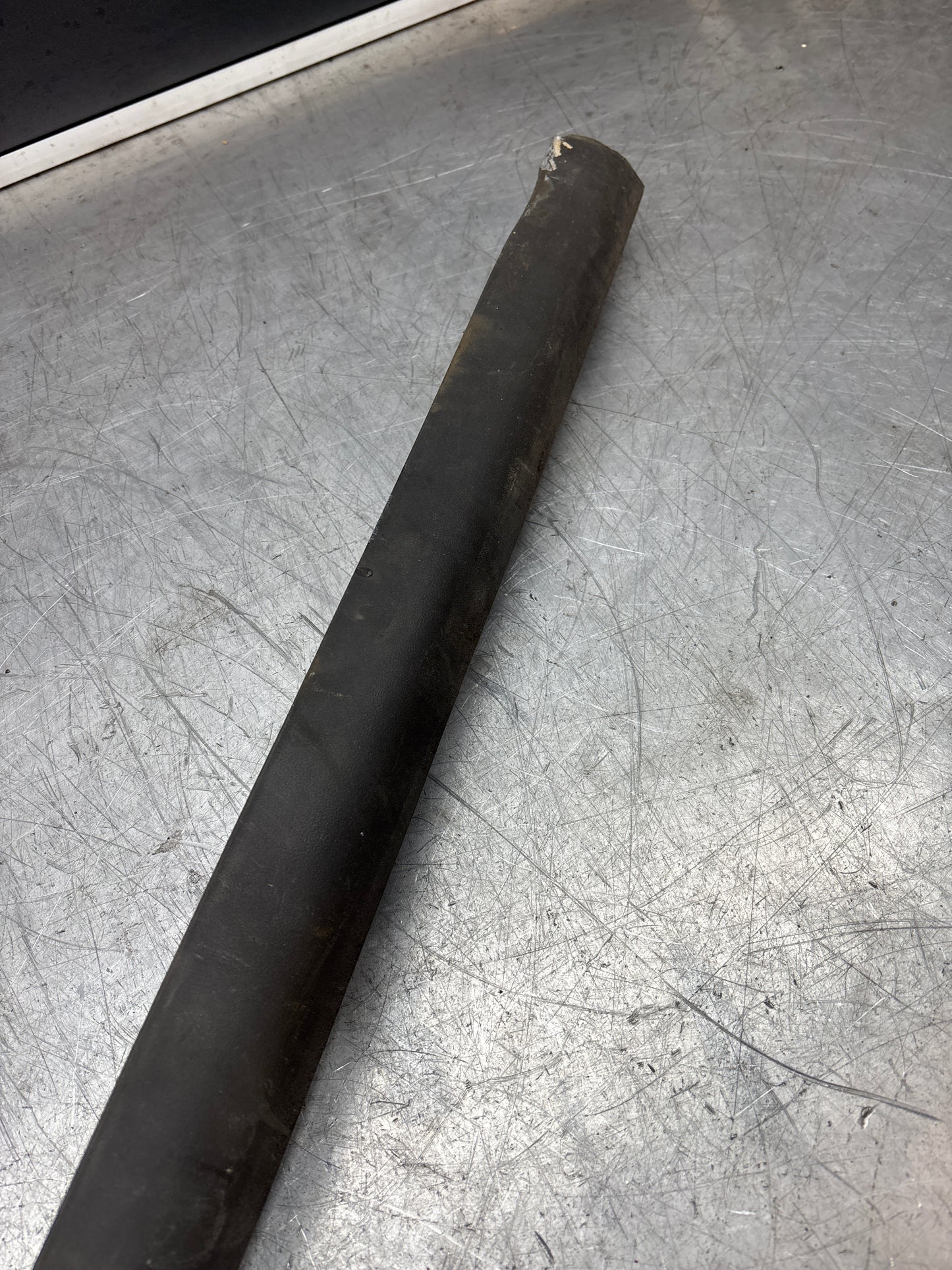 Porsche 944 lower door sill trim molding right side, used 9515591600