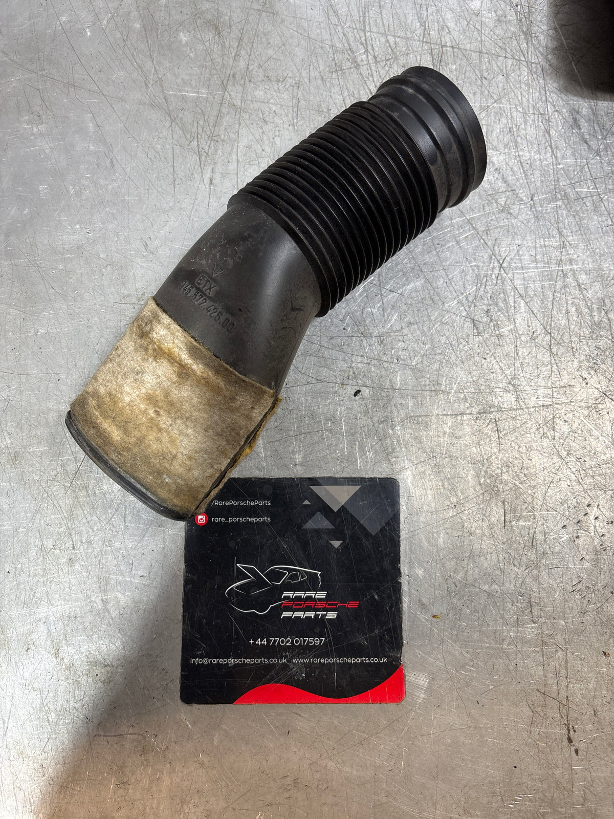 Porsche 944 dash air vent pipe 94557242500, used