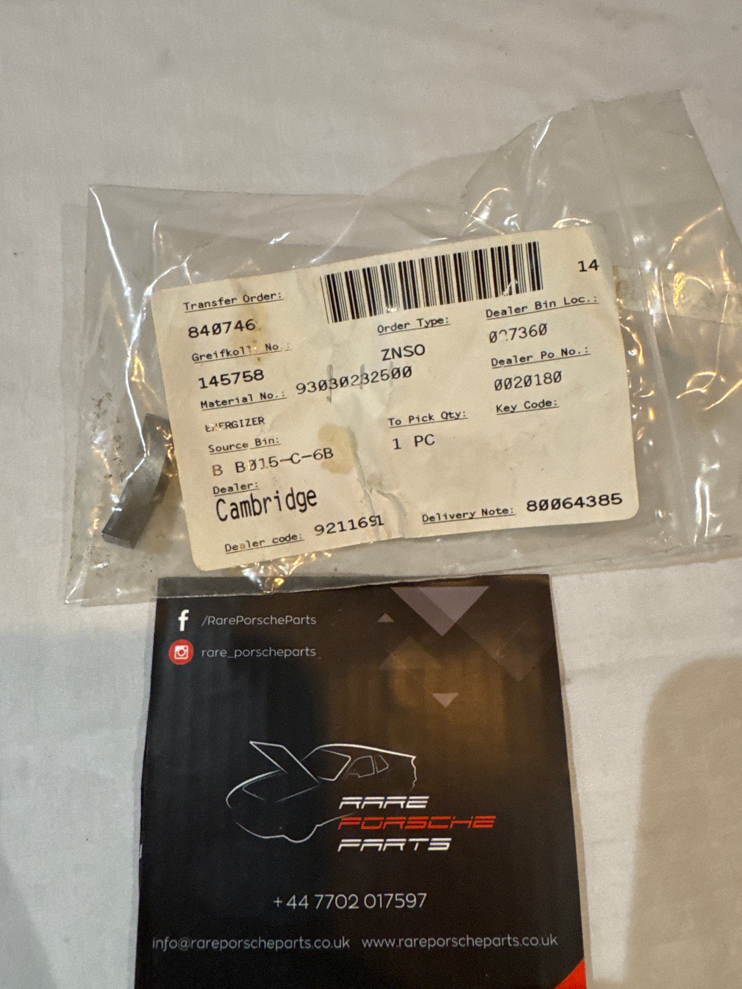 Porsche 911 stone 93030232500 NOS