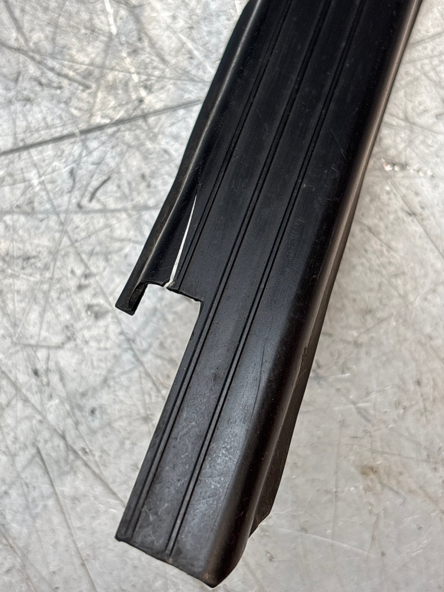 Porsche 944 convertible, cabrio left sill trim, scuff plate used 94455112100 cracked