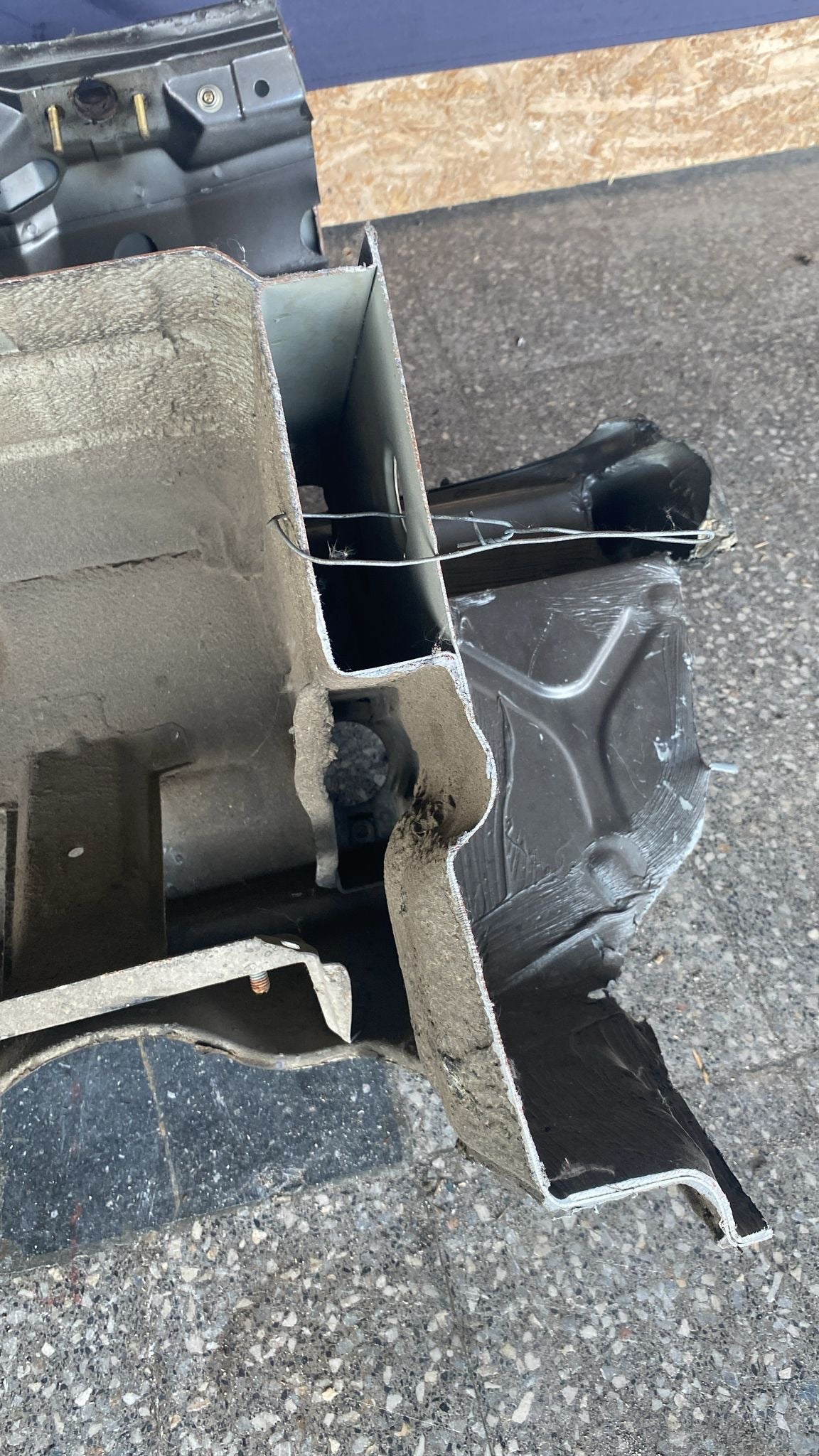 Porsche 944 complete rear cut used, 94450303701