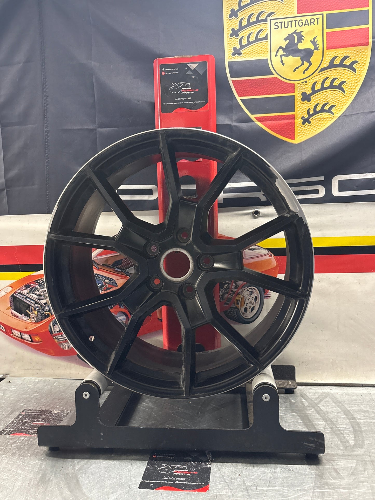 Porsche Taycan GTS 9.5Jx21” ET60 alloy wheel, 9J1601025BC, for spares or repair