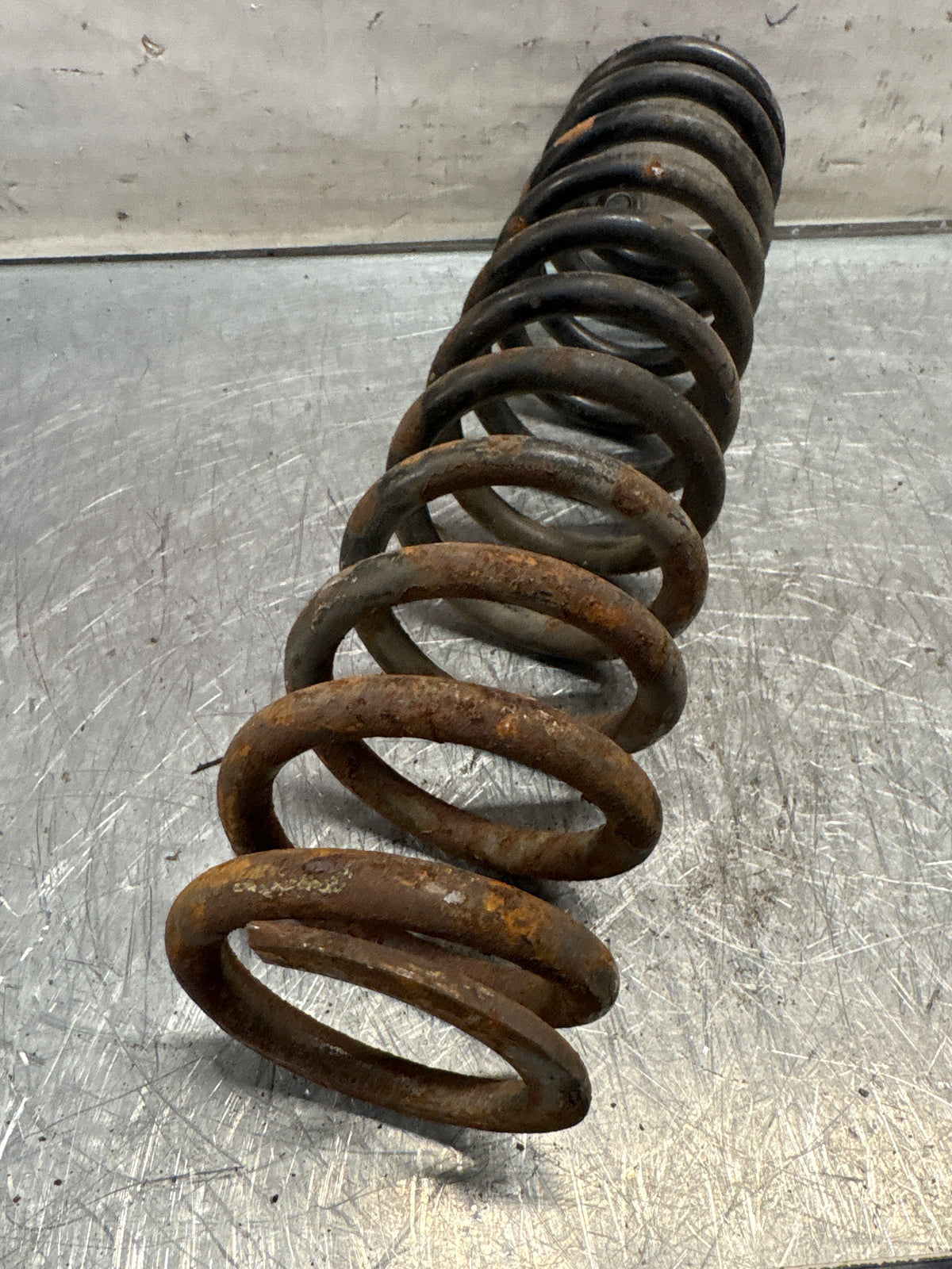Porsche 911 964 rear suspension coil spring, used 96433353102