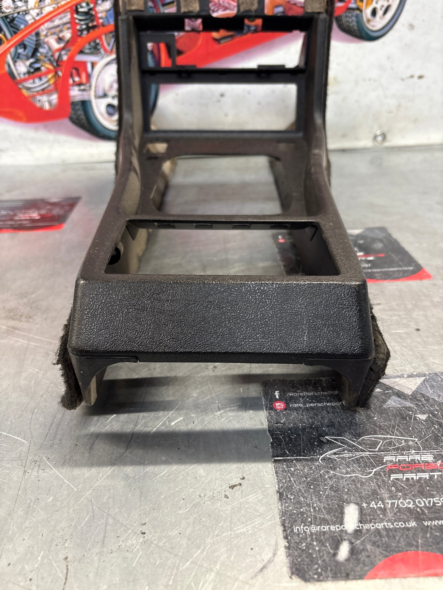 Porsche 924 944 centre console black with black carpet two switch hole 477857969 / 477857951 used