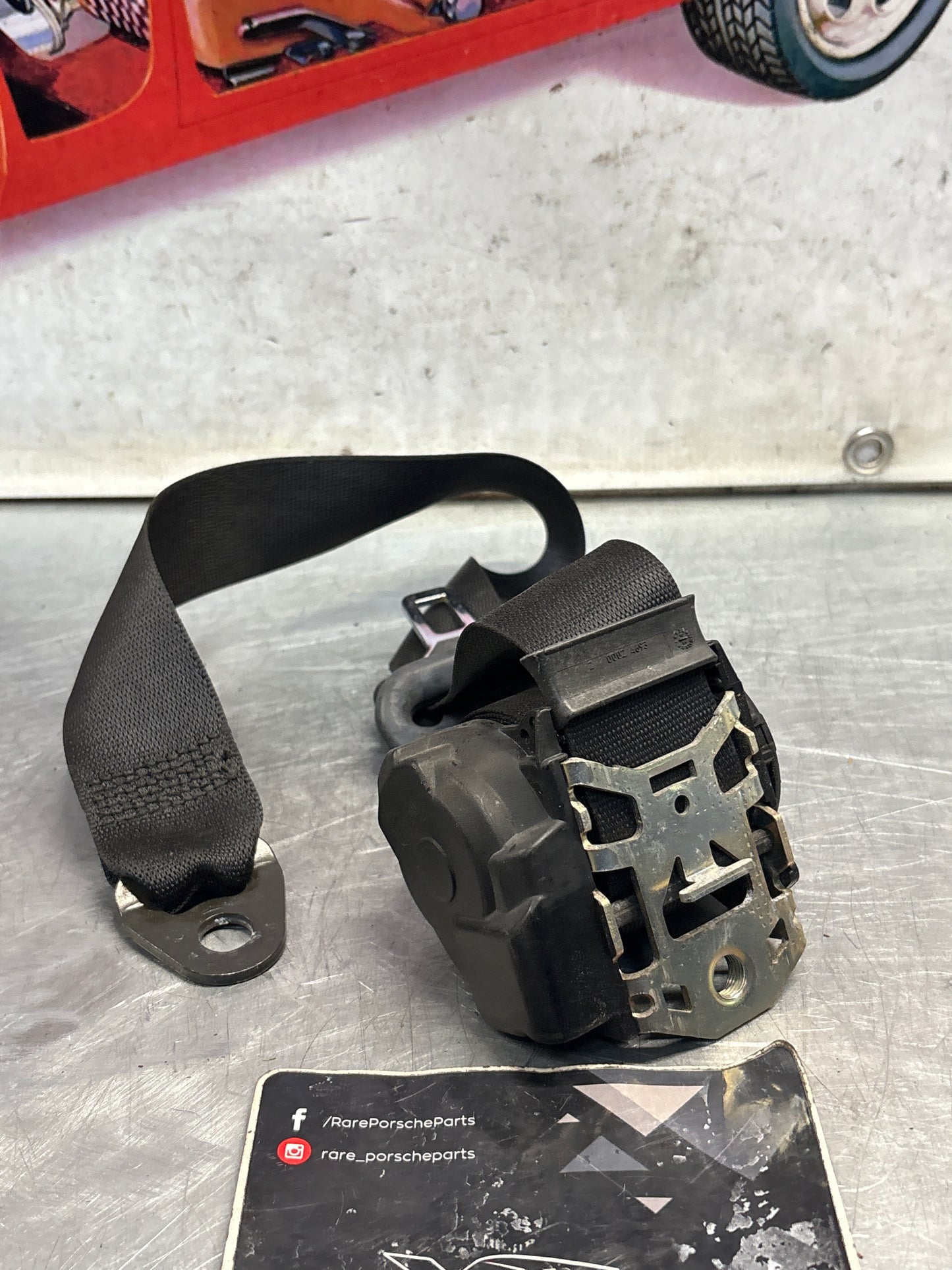 Porsche 911 996 right front seat belt, used 99680303402