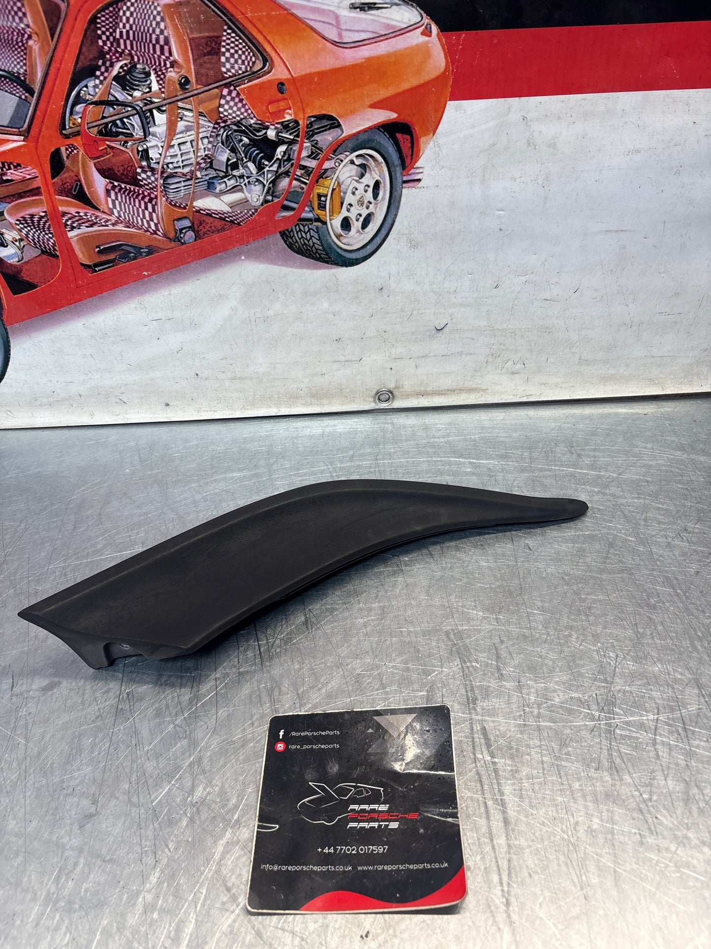 Porsche 928 Spoiler angolare posteriore sinistro, usato 92851207302