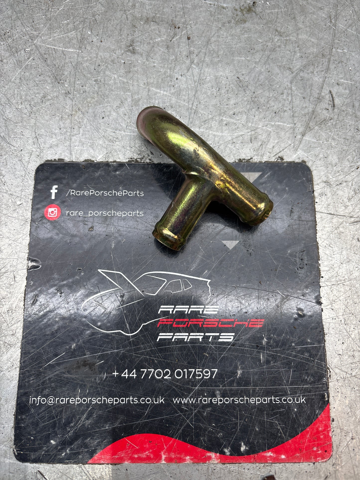 Porsche 944 924 Brake booster hose Connecting Piece metal type 94411036302, refurbished