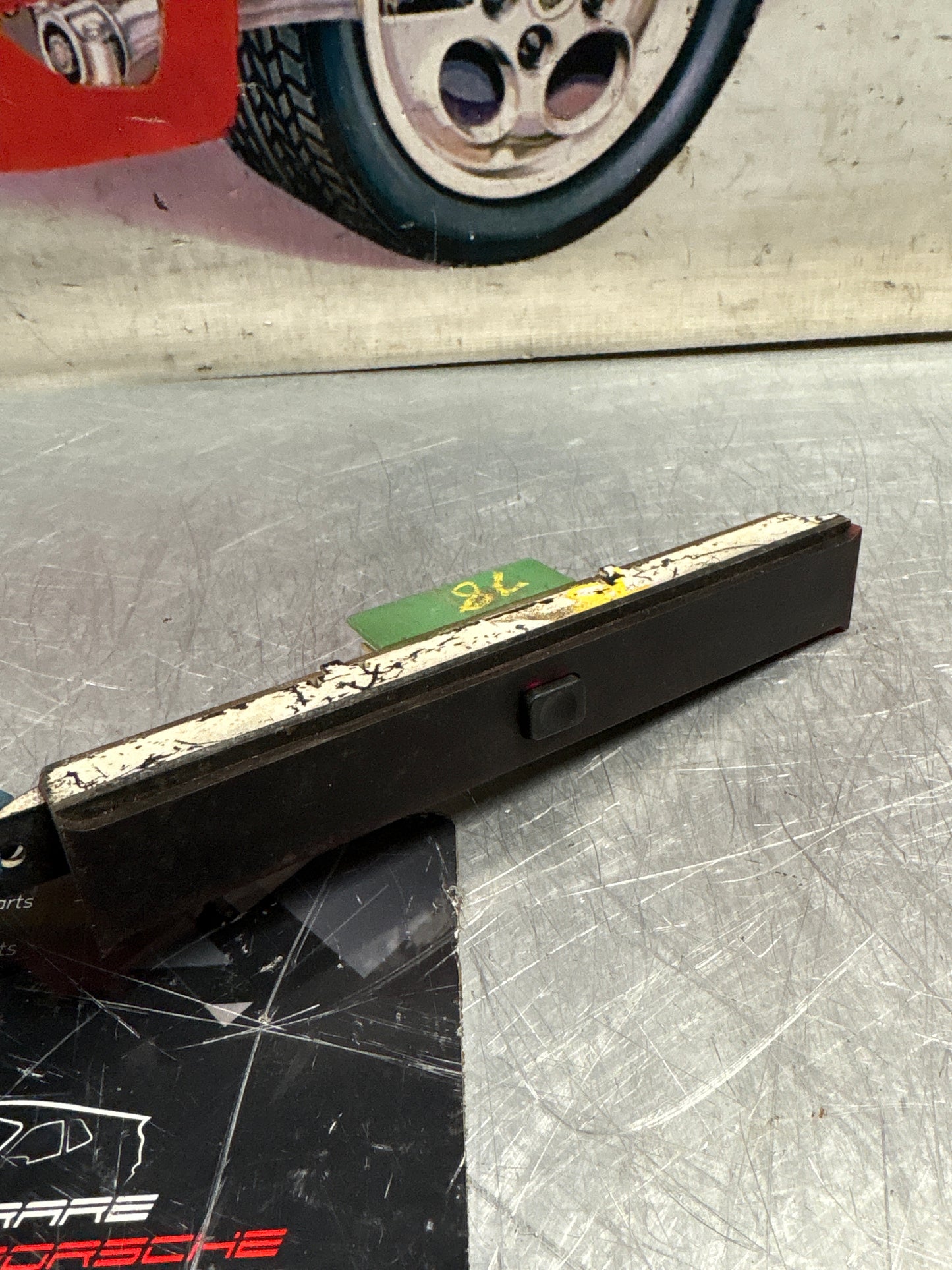 Porsche 928 front center dash panel 92864160400 used