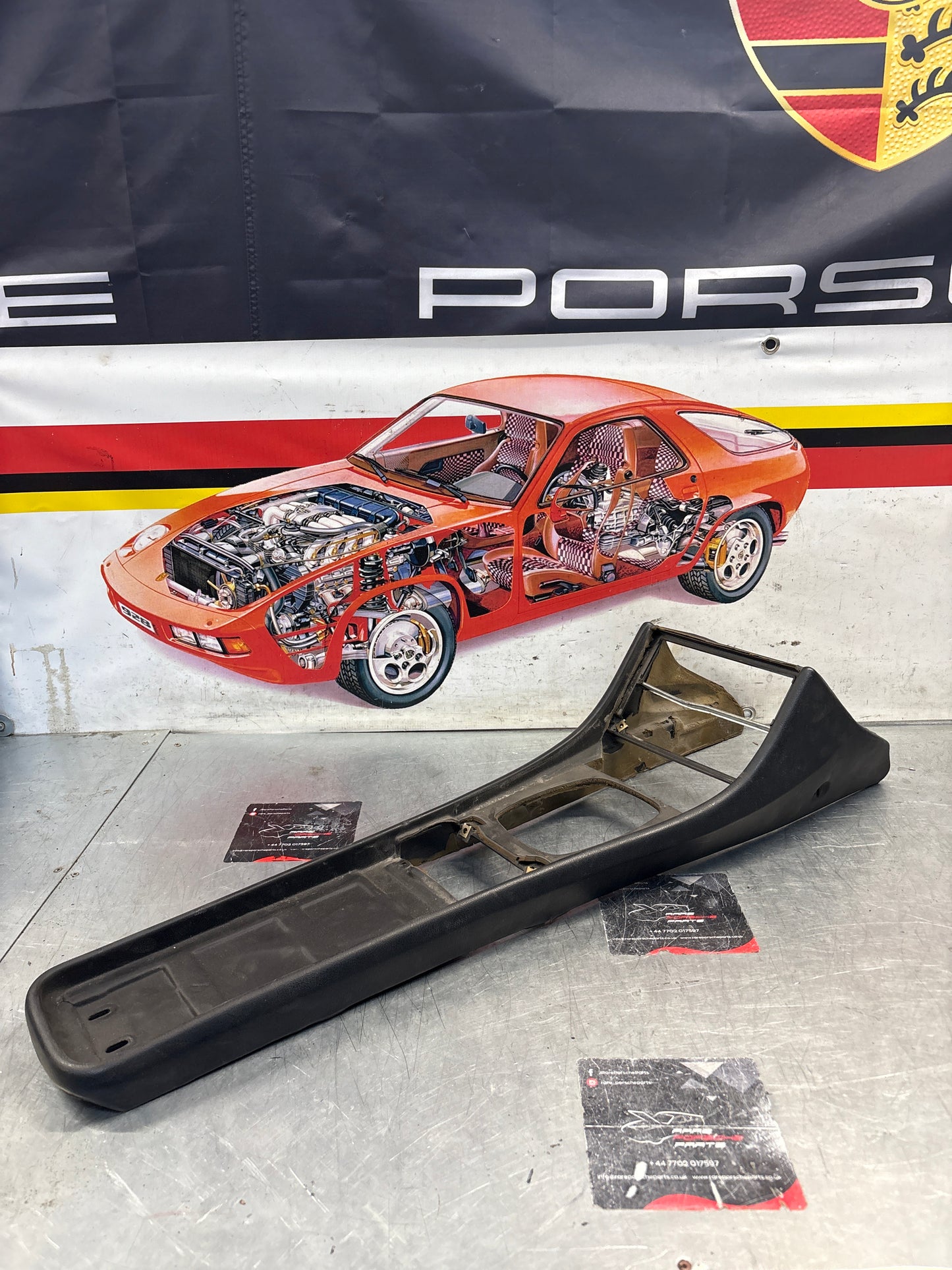 Porsche 944 centre console black 94455205100 used