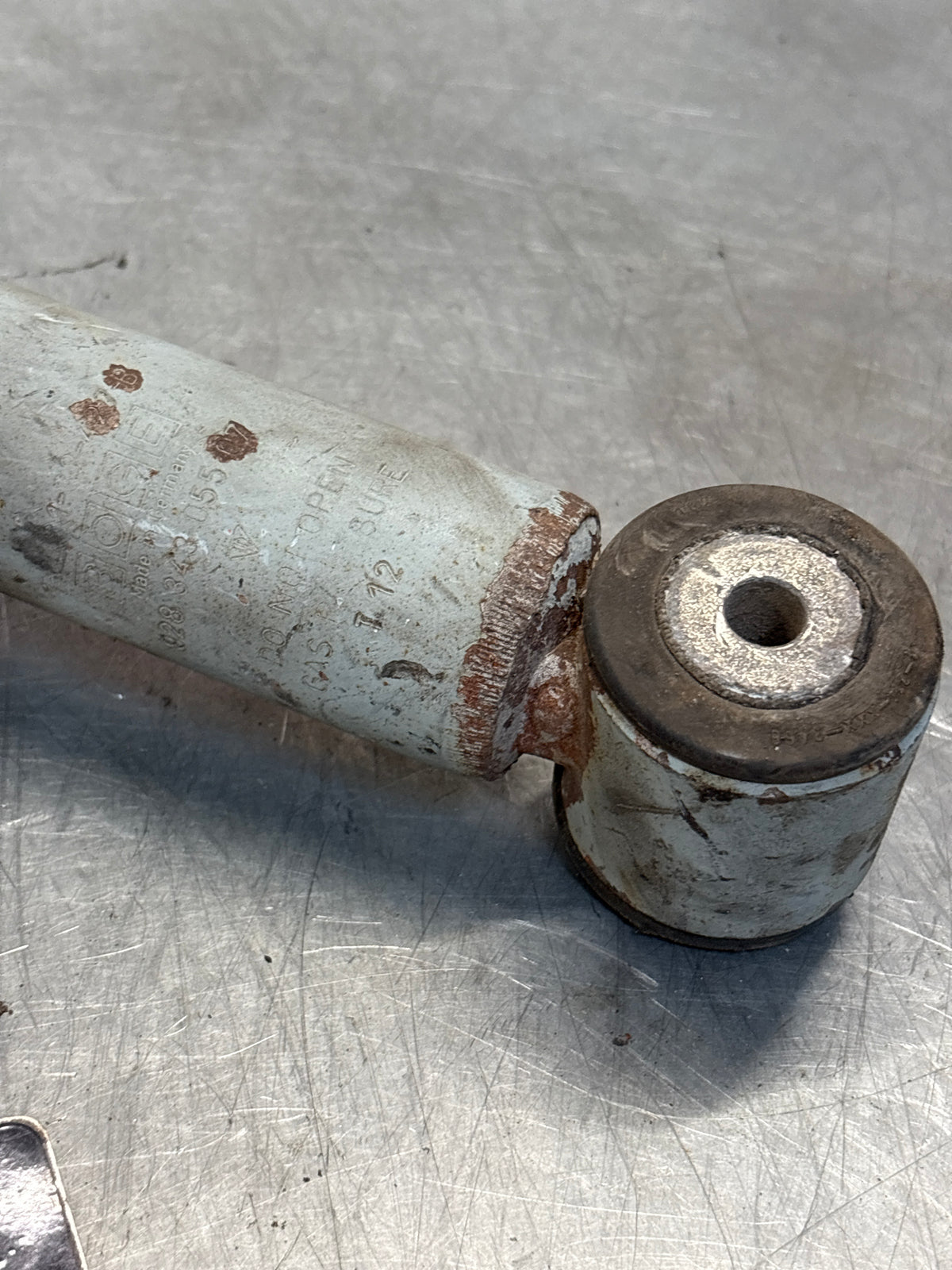 Porsche 928 Front shock absorber, used 92834305507