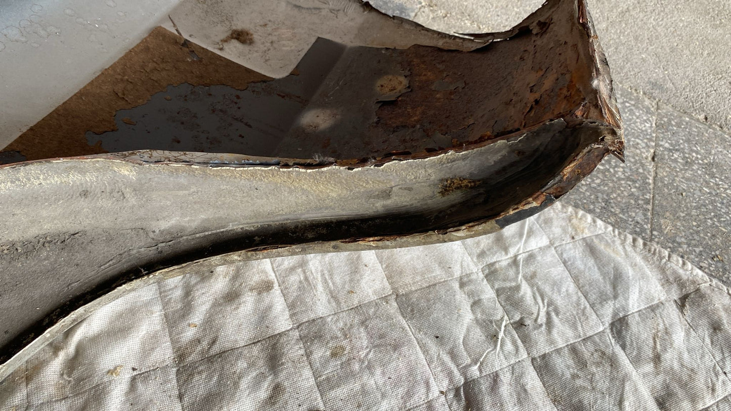 Porsche 924 Right sill / fender section, 477809602B cut