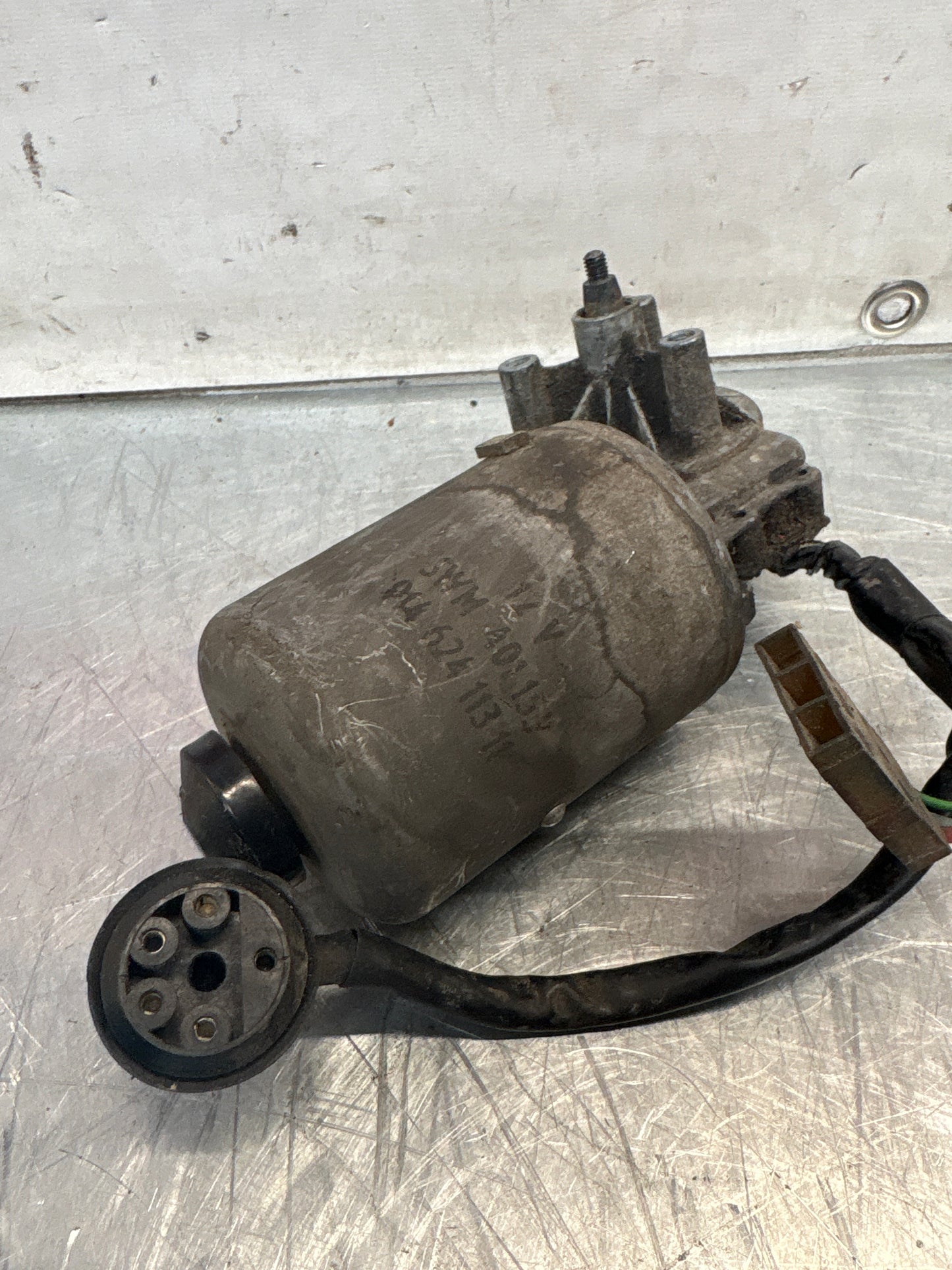 Porsche 914 right headlight motor, used, 91462411311