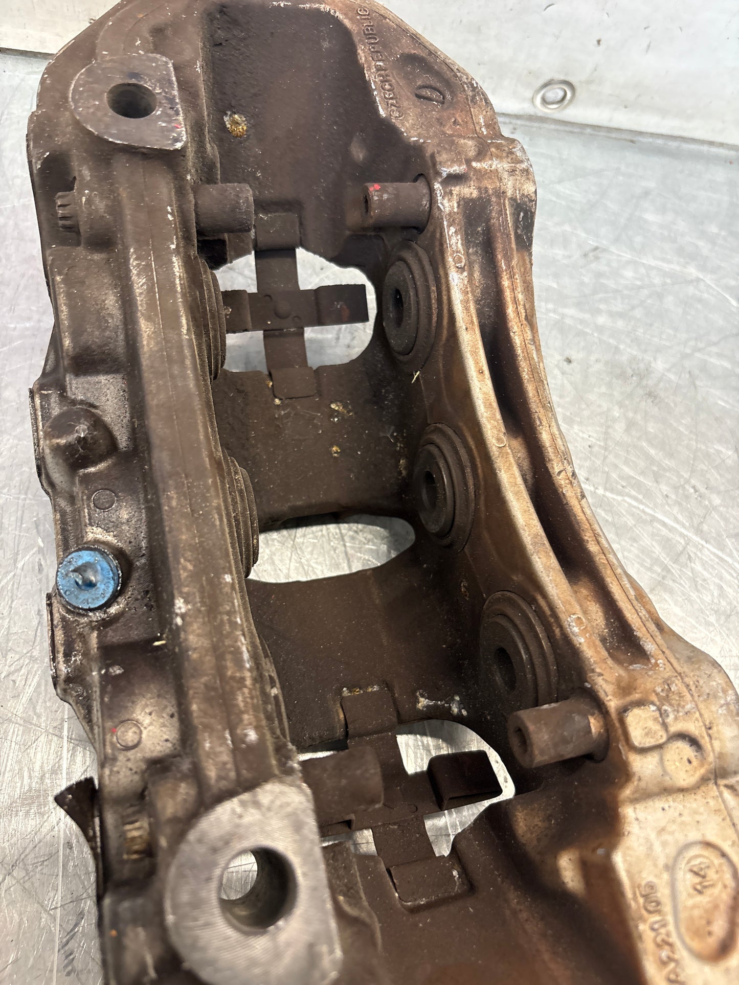 Porsche Panamera front right brake caliper, used 7PP615123