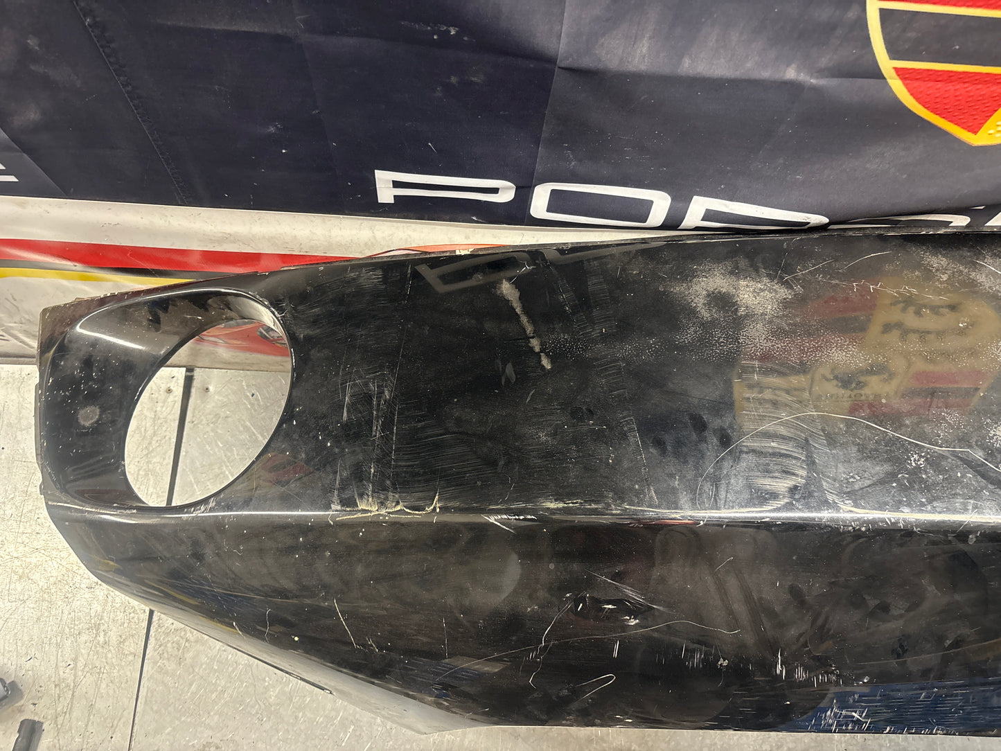 Porsche 928 -87 front left wing, 92850301103 used